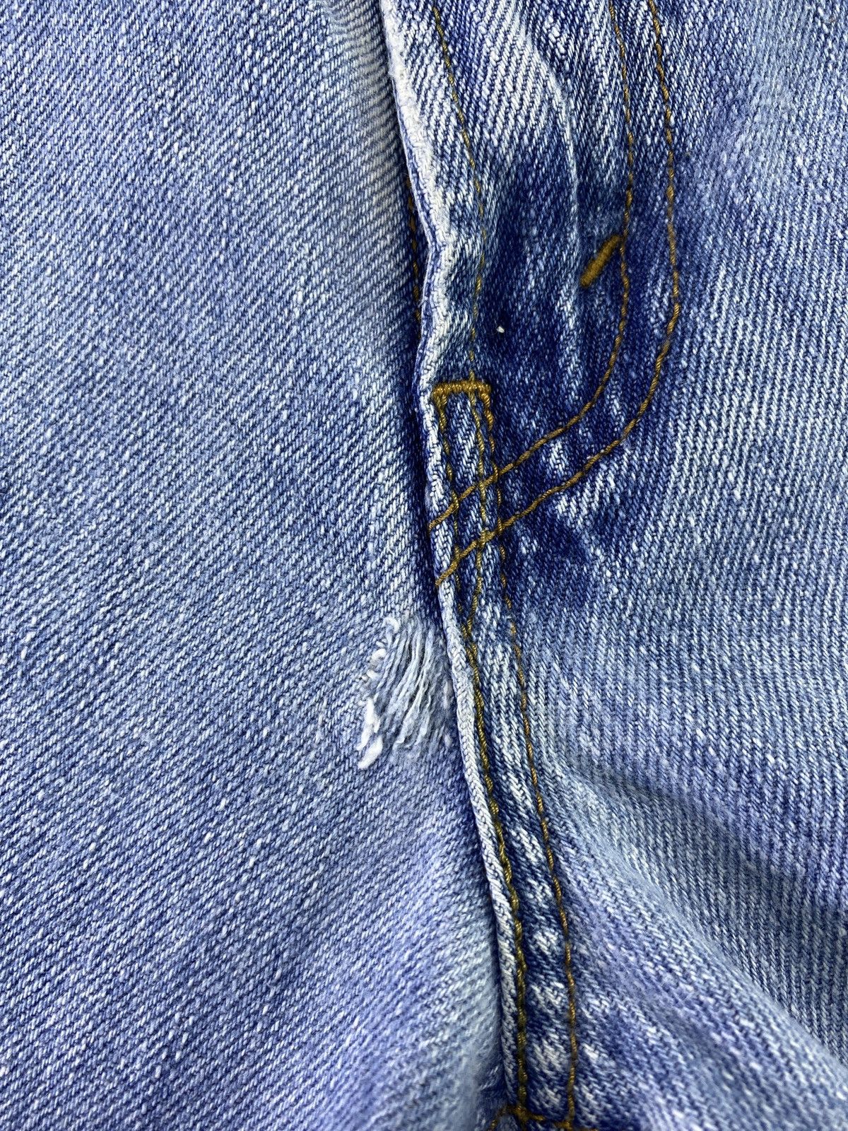 Levi's Vintage Levi's 550 Jeans Blue Wash - J765 Size US 33 - 10 Thumbnail