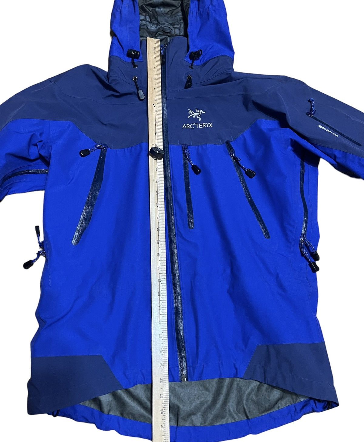 Vintage 2001 Arc'teryx Too Blue XCR Jacket