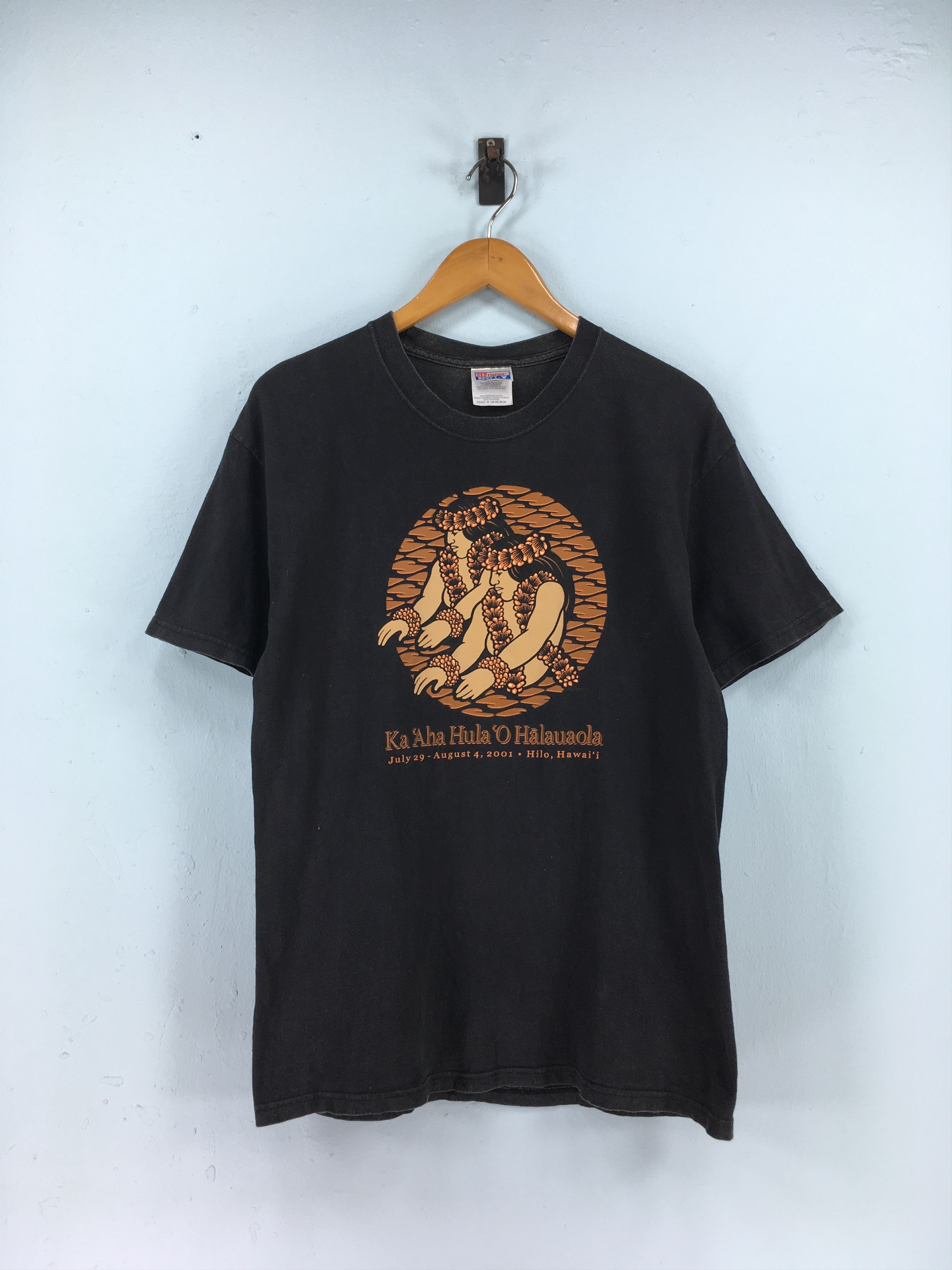 Hanes Vintage Hawaii t shirt 70s M | Grailed