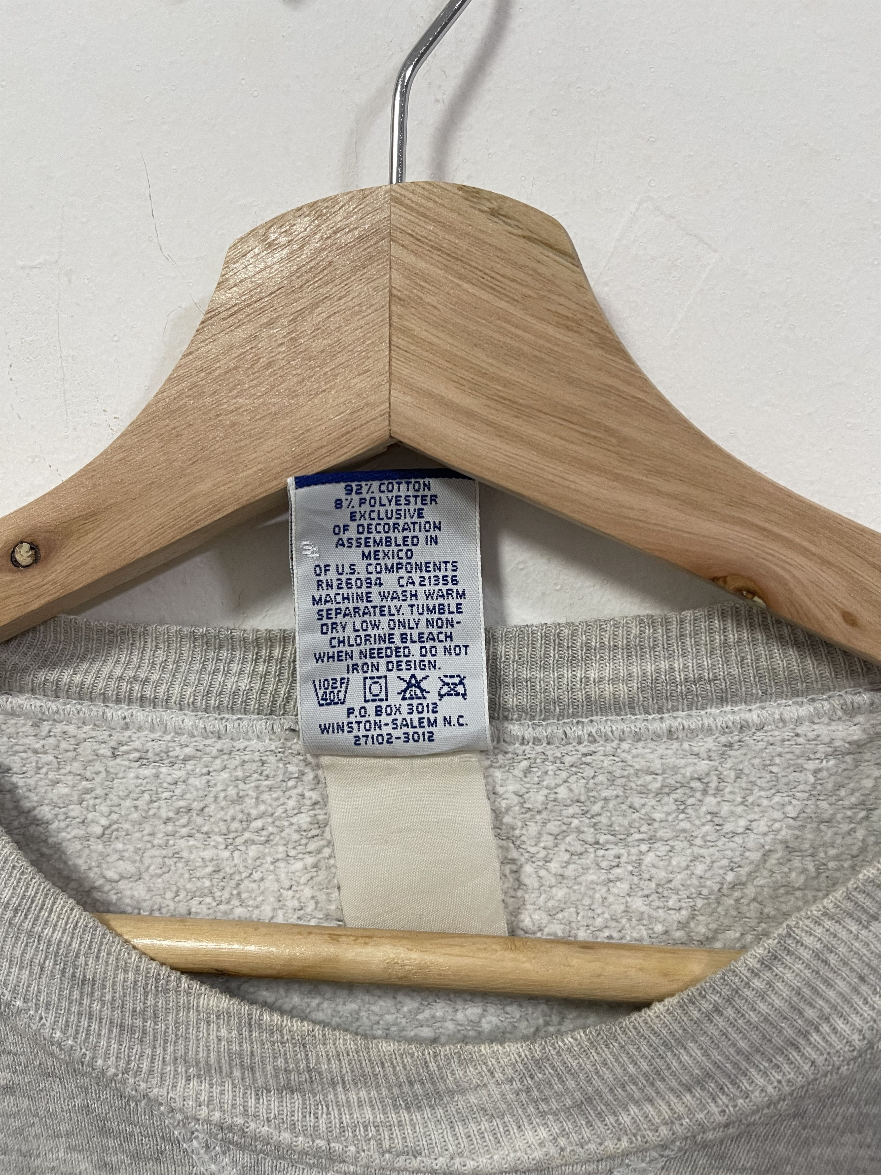 Champion Vintage Champion Lakeridge Spellout Sweatshirt Size US L / EU 52-54 / 3 - 11 Thumbnail