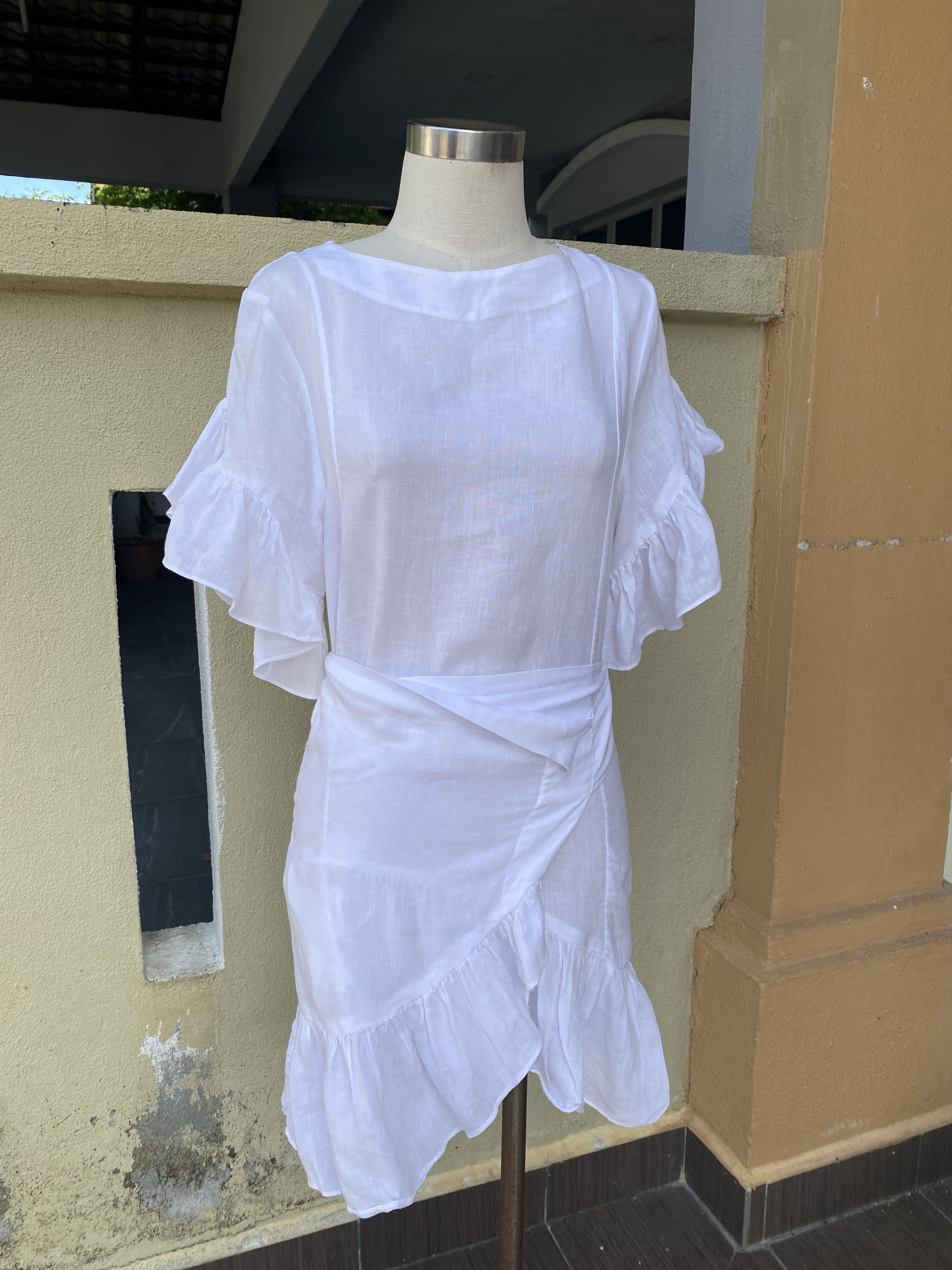 white dress