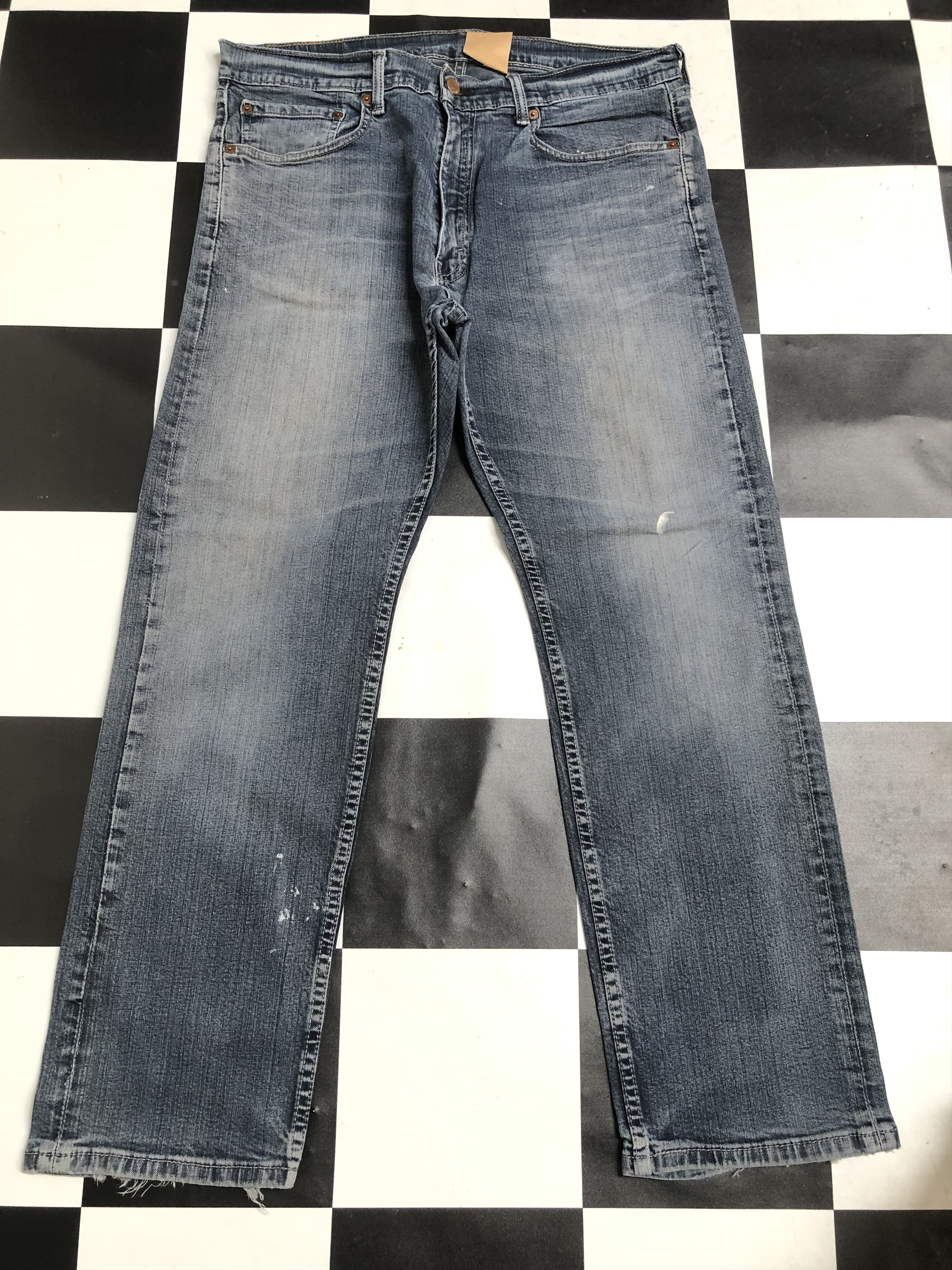 image of Levis 505 Denim Jeans L306 in Blue, Men's (Size 35)