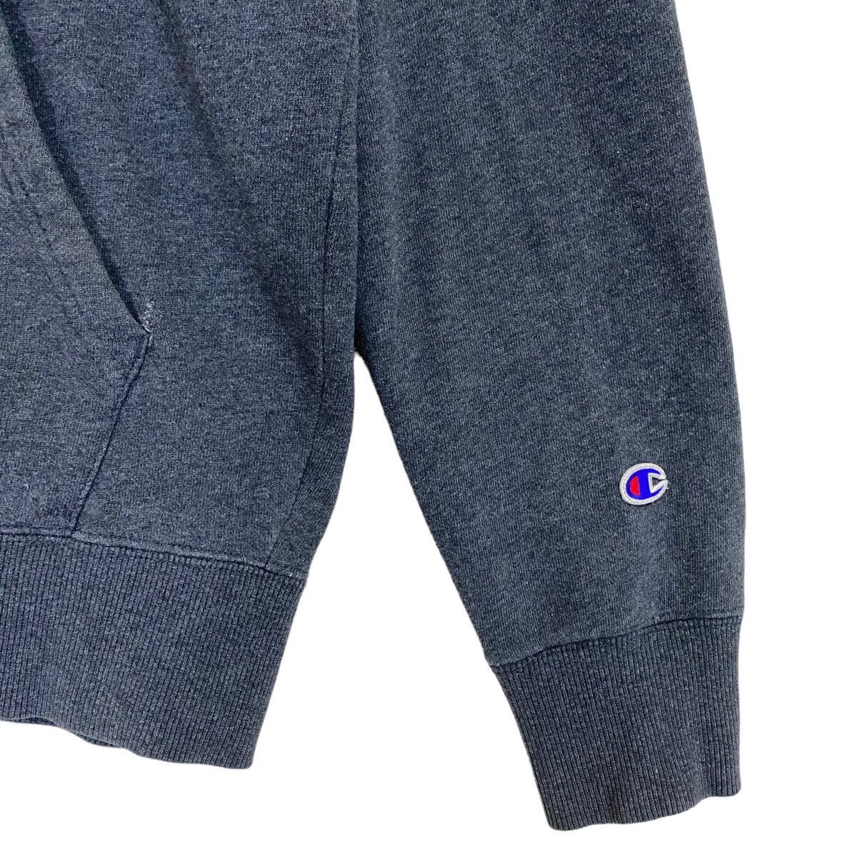 Champion Vintage Champion Reverse Weave Smal Logo Crewneck Sweatshirt Size US L / EU 52-54 / 3 - 6 Thumbnail