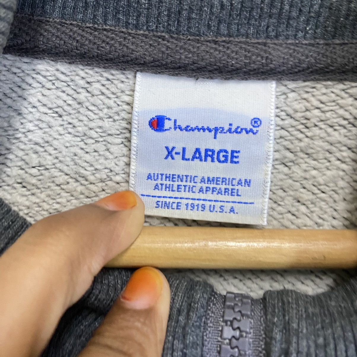 Champion Vintage Champion Reverse Weave Smal Logo Crewneck Sweatshirt Size US L / EU 52-54 / 3 - 8 Thumbnail