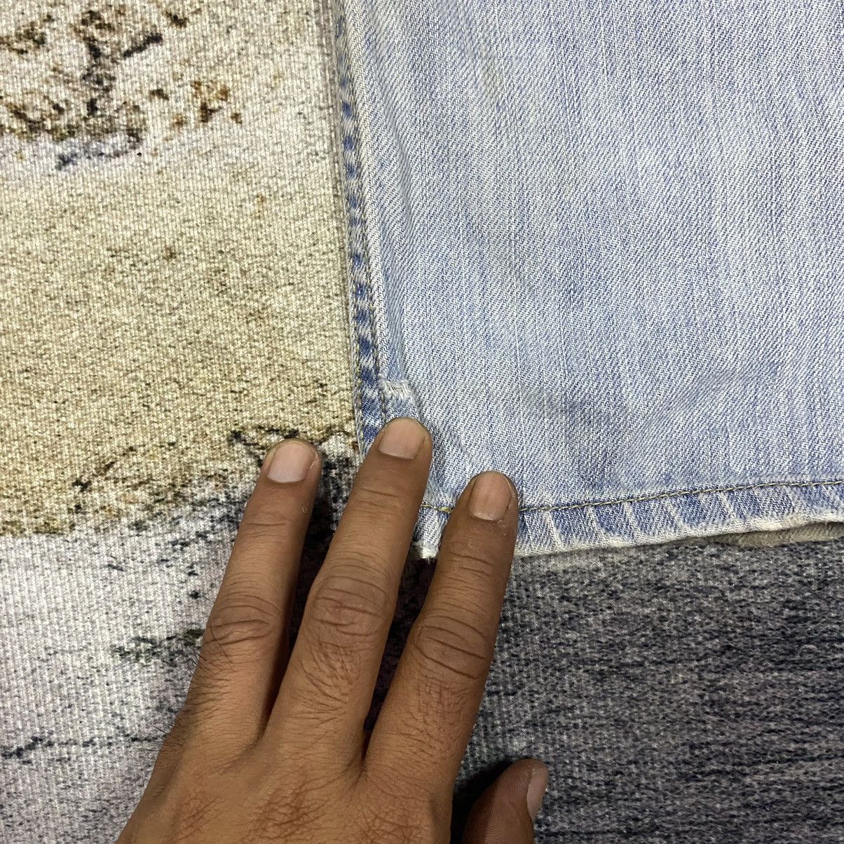 Levi's × Vintage Vintage 90s Levis 505 Regular Fit Faded Blue Distressed Jean Size US 34 / EU 50 - 13 Thumbnail