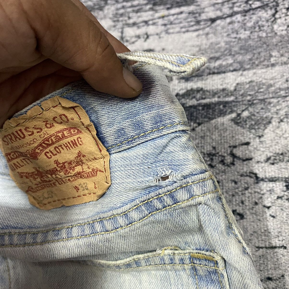 Levi's × Vintage Vintage 90s Levis 505 Regular Fit Faded Blue Distressed Jean Size US 34 / EU 50 - 12 Thumbnail