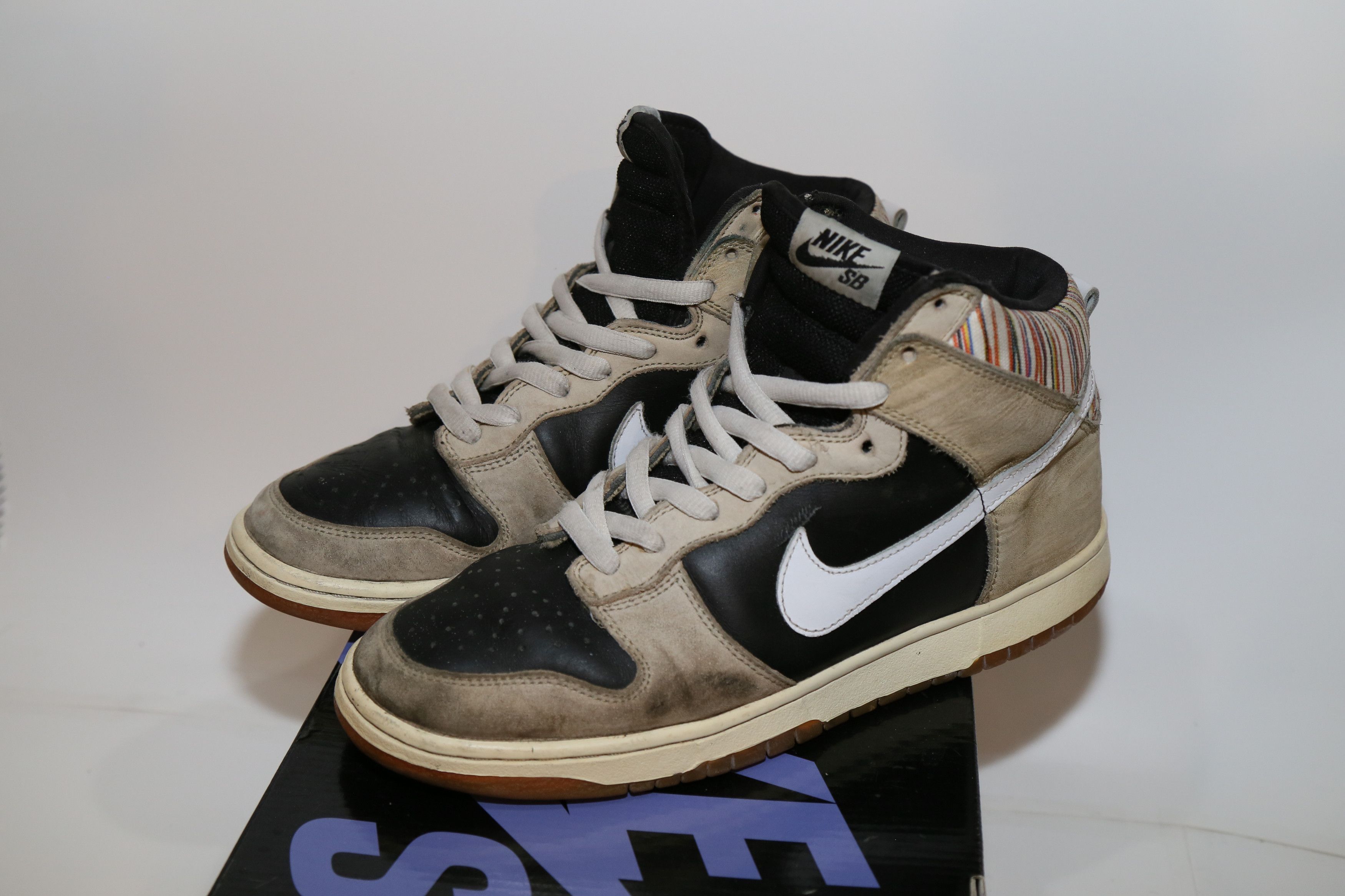 Nike Ulrich Dunk SB Size US 9.5 / EU 42-43 - 2 Thumbnail