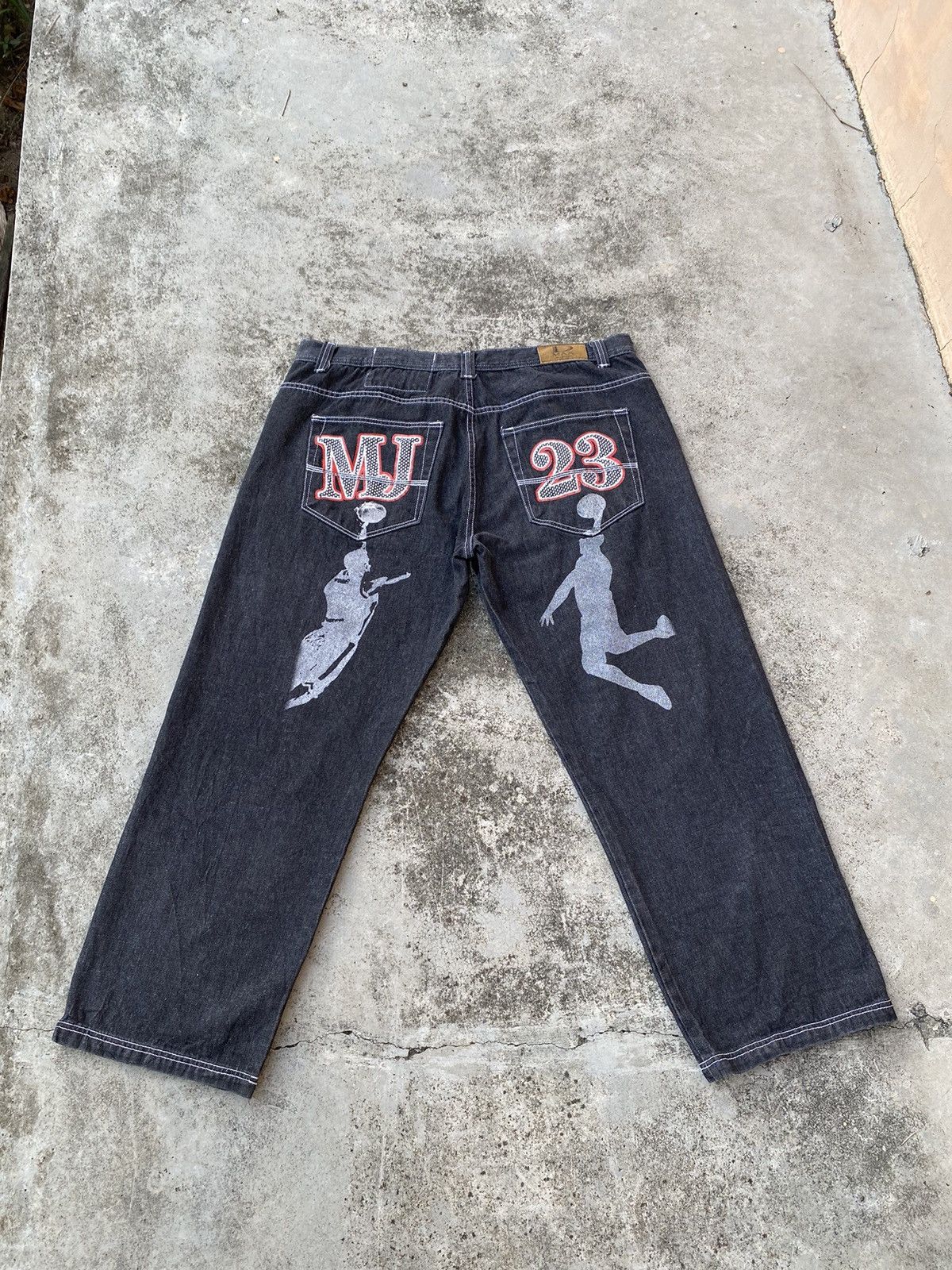 image of Vintage 43X30.5 Dmax Michel Jordan 23 Printed Jeans in Black, Men's (Size 42)