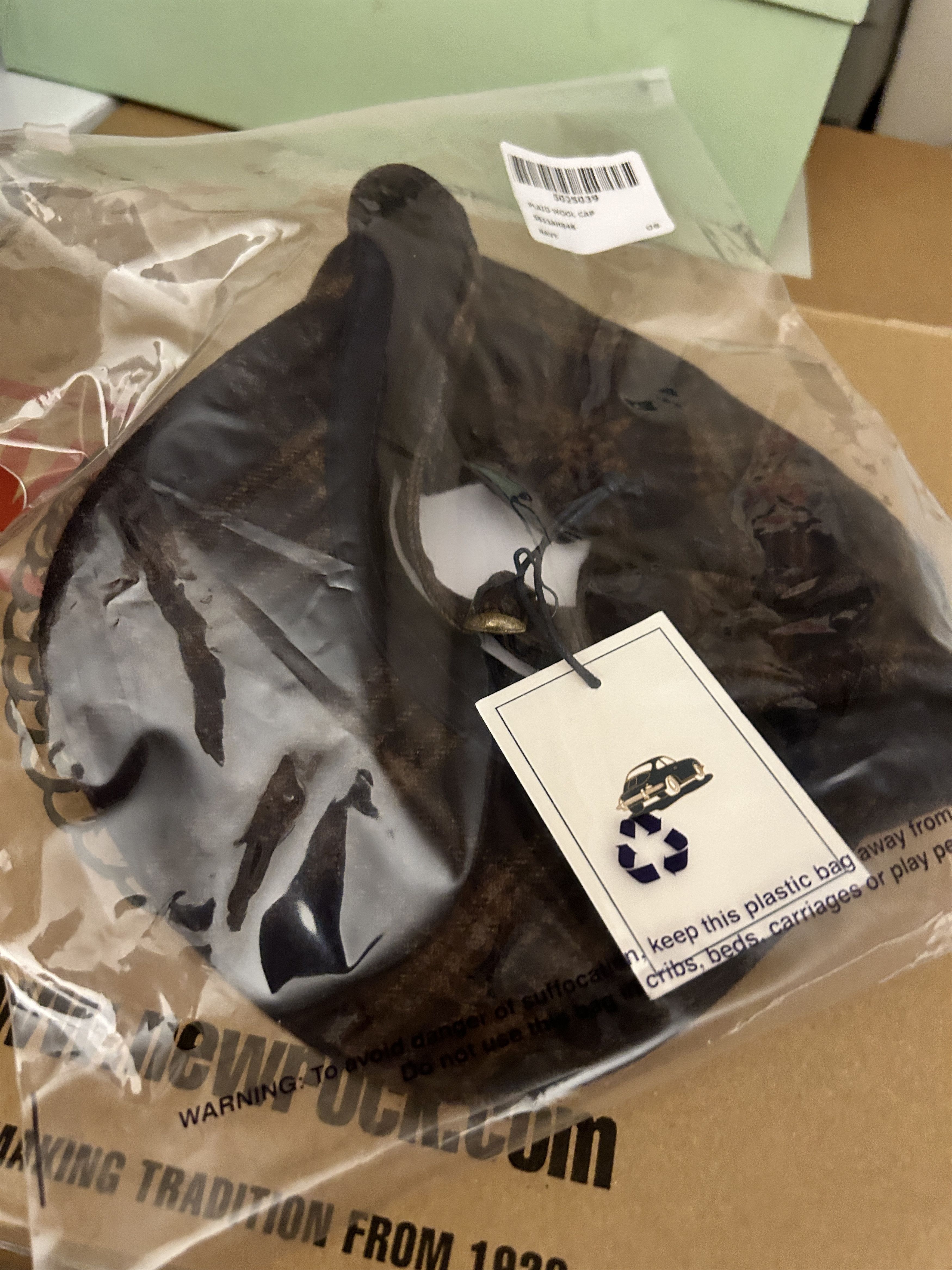 Aime Leon Dore × Porsche Design Aime Leon Dore x Porsche 356 Plaid Wool Hat Navy Size ONE SIZE - 3 Thumbnail