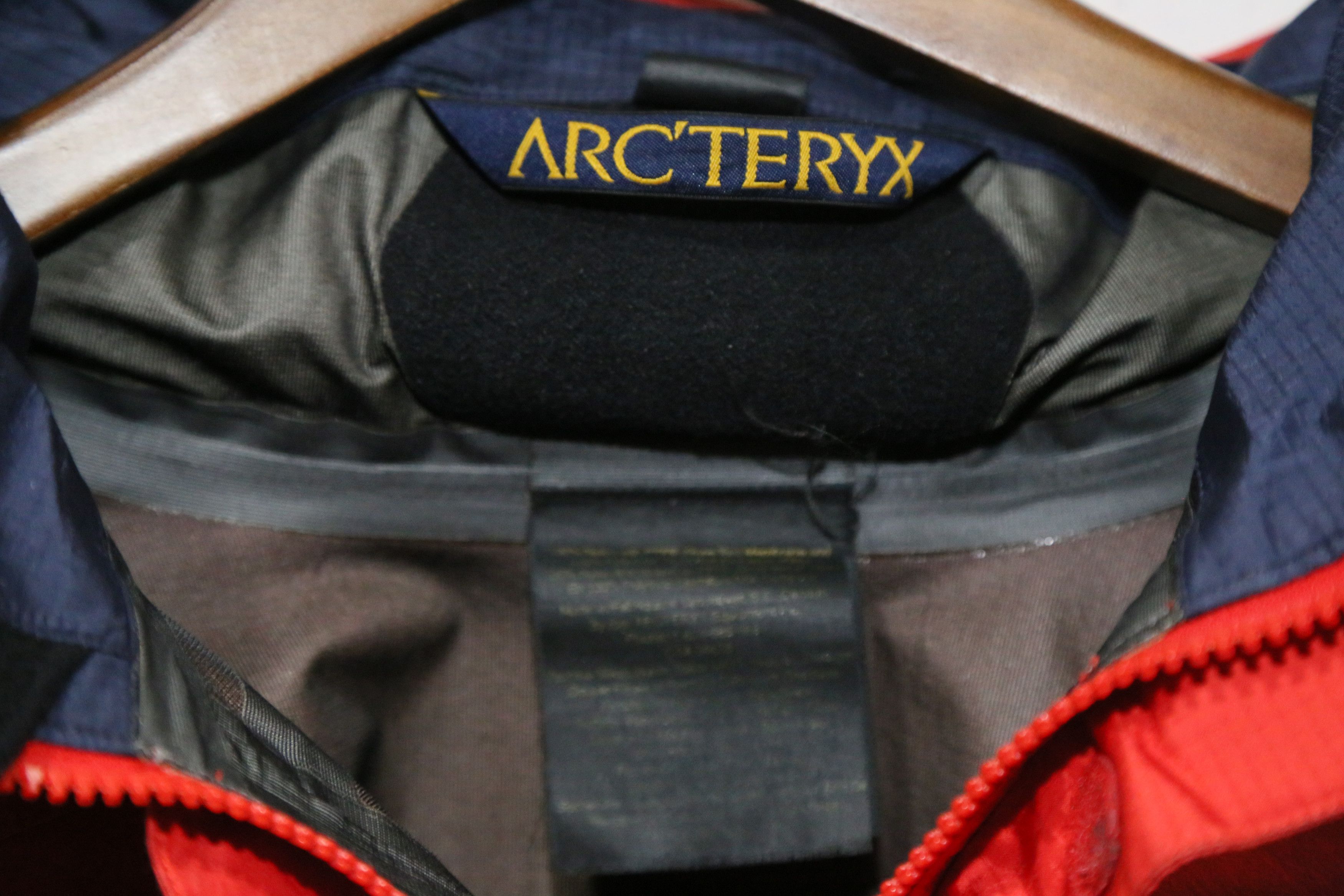 Arc'teryx 2000 Theta LT Size US L / EU 52-54 / 3 - 8 Thumbnail