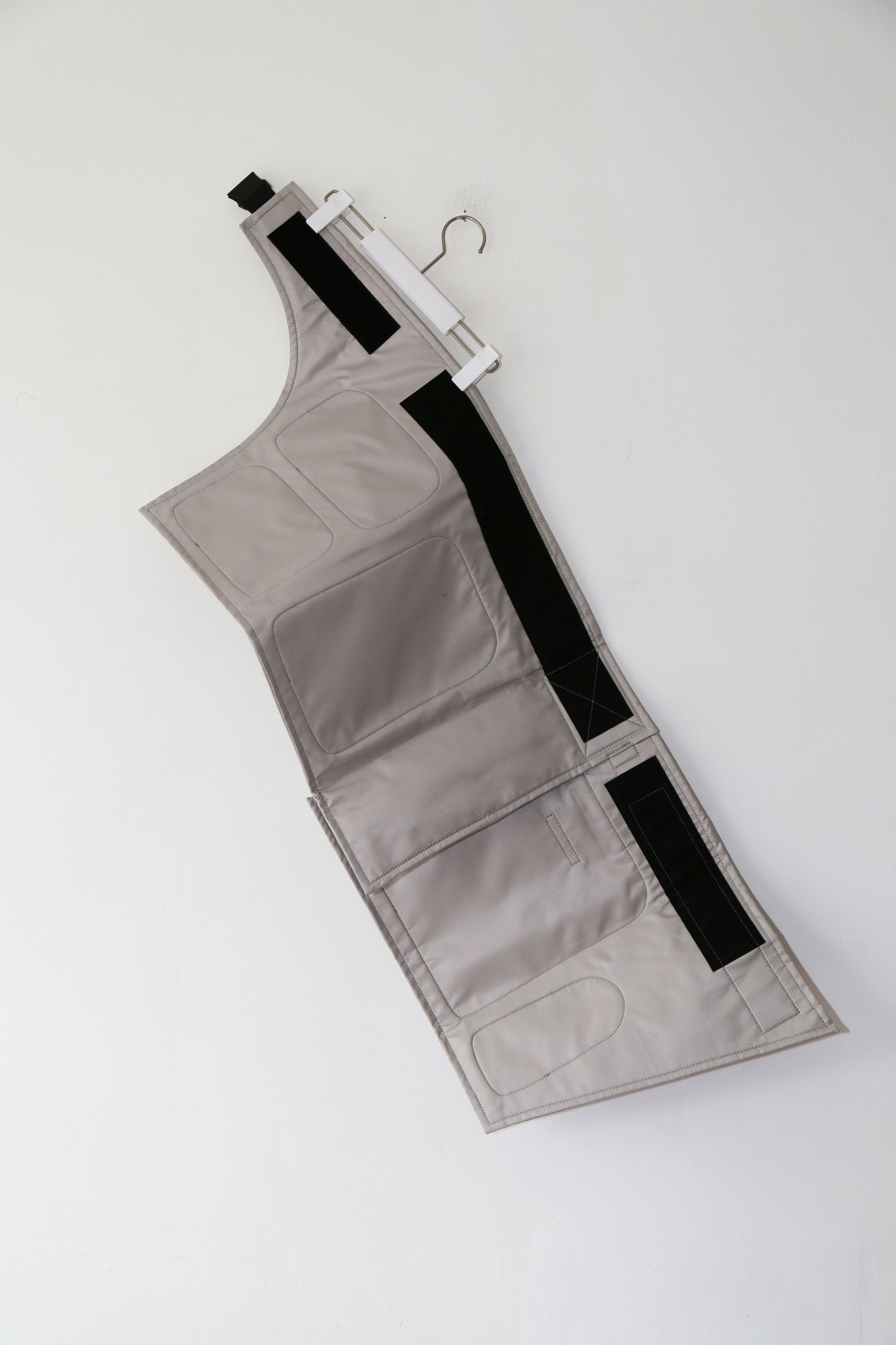 Issey Miyake AW'00 Technical Apron Size ONE SIZE - 2 Thumbnail