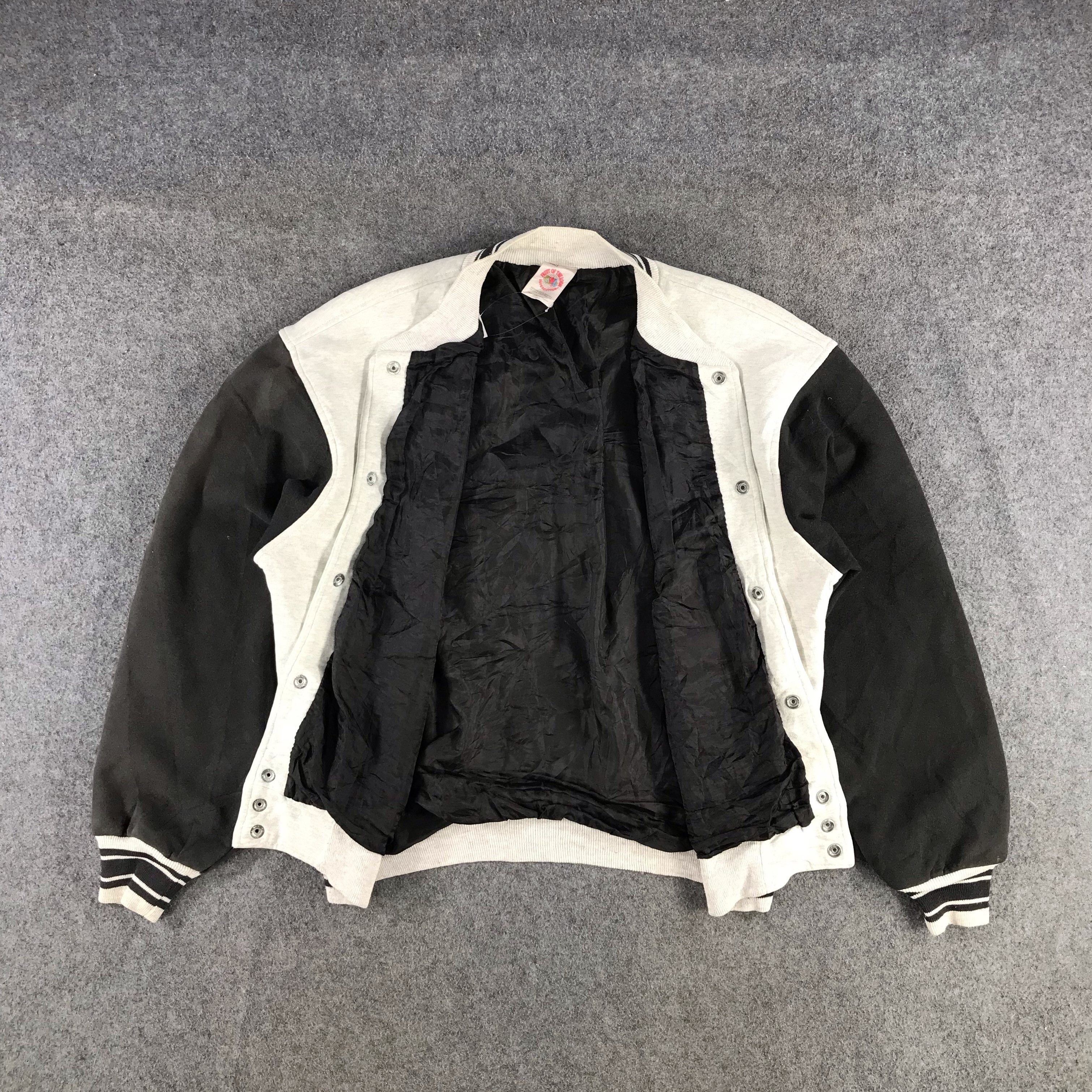 Japanese Brand Vintage Plain Fruit Of Loom Varsity Jacket JC56 Size US L / EU 52-54 / 3 - 2 Thumbnail