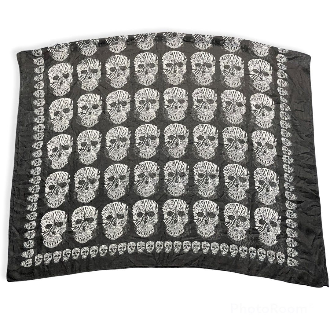 Other Skulls scarf Inspired by Alexander Mcqueen Size ONE SIZE - 2 Thumbnail
