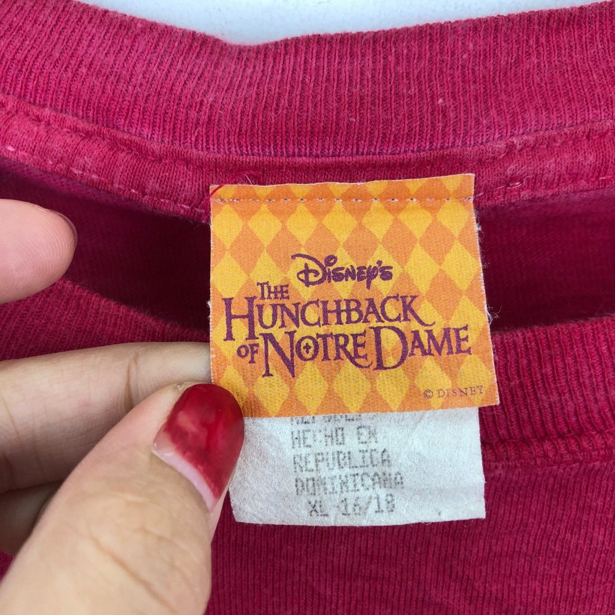 Disney Vintage HUNCHBACK NOTRE DAME Disneys Full Print Animation Size US XL / EU 56 / 4 - 3 Thumbnail