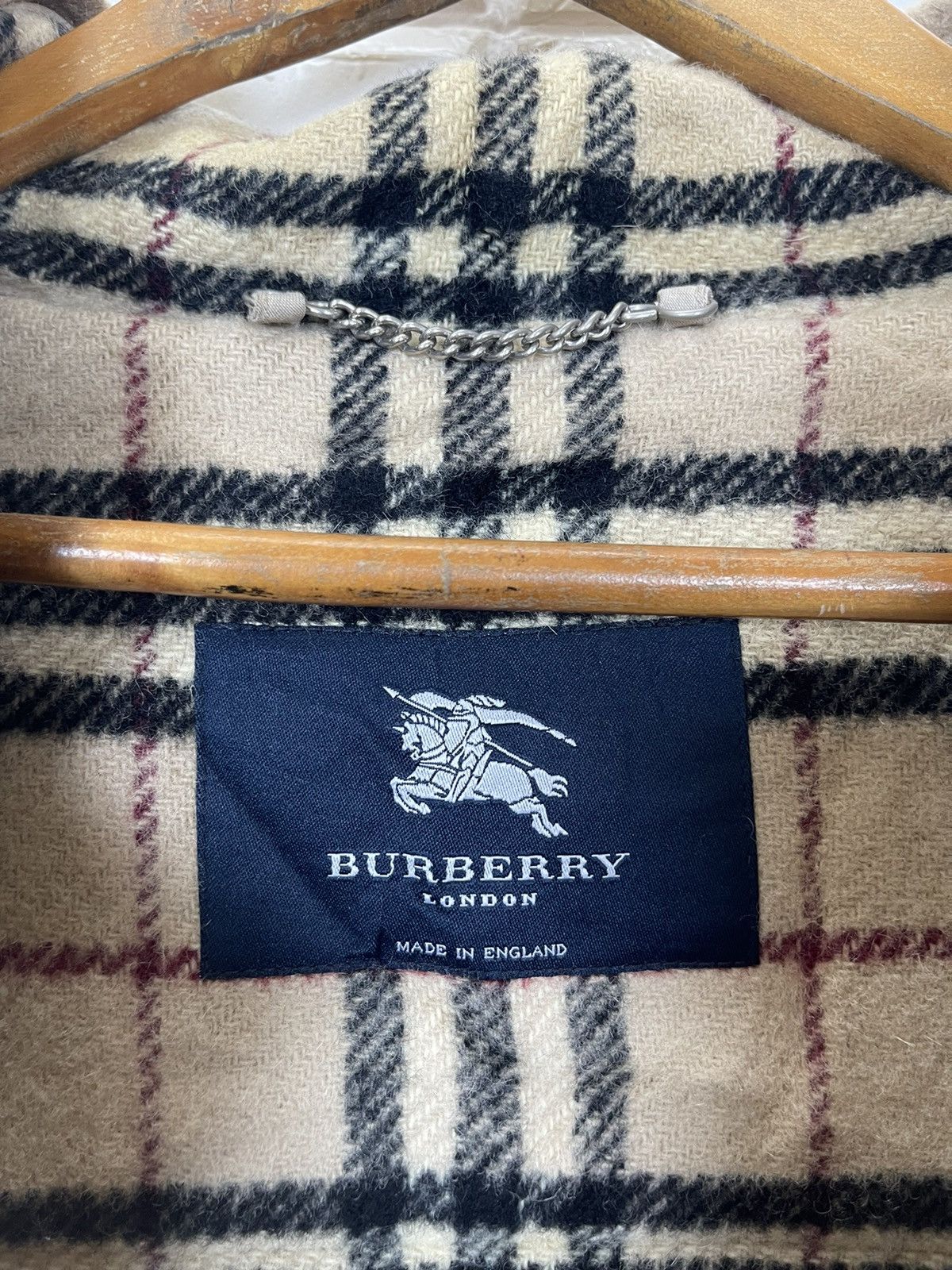 Burberry VINTAGE ICONIC BURBERRY LONDON CHECK DUFFLE COATING Size US M / EU 48-50 / 2 - 8 Thumbnail