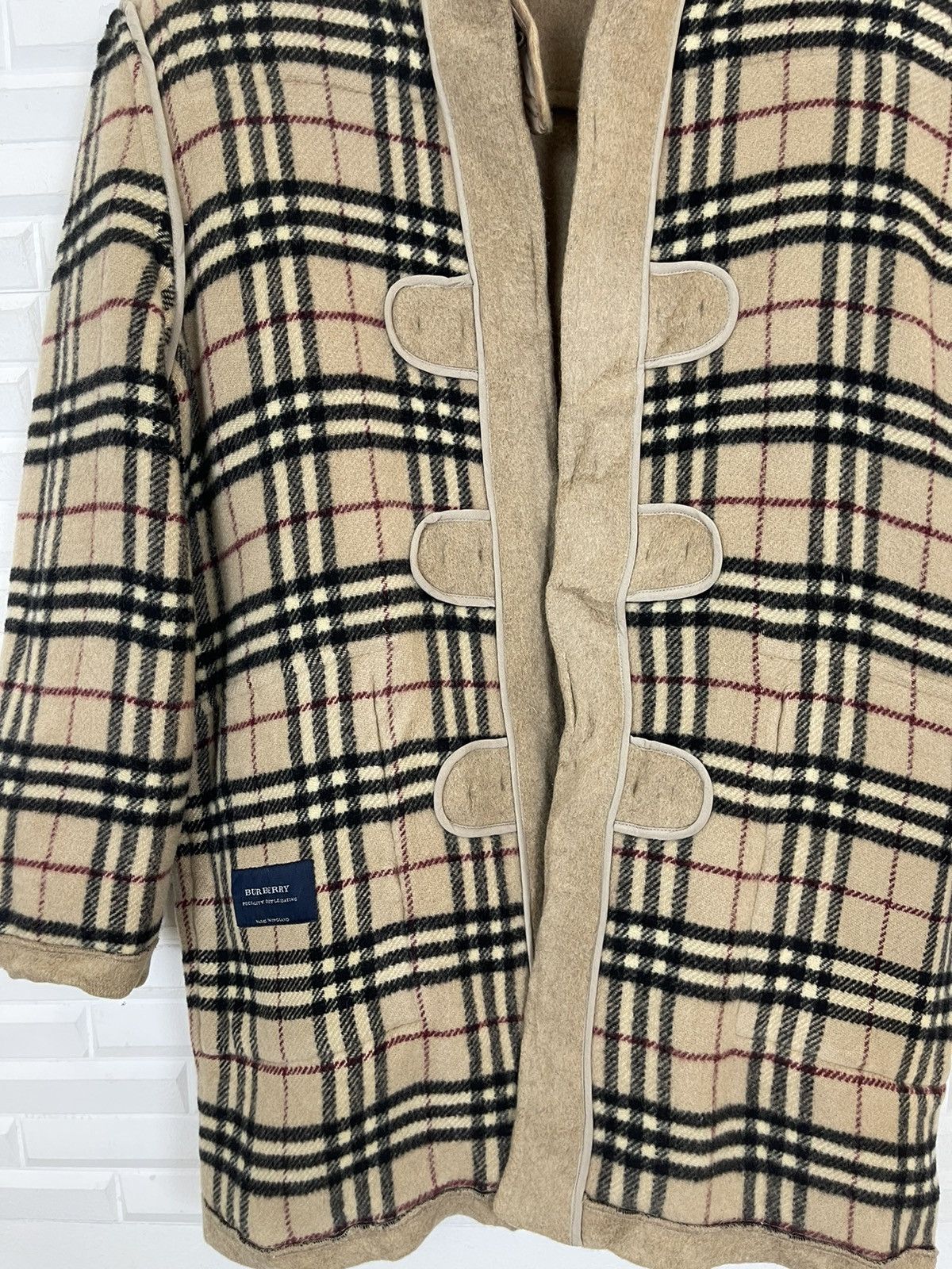 Burberry VINTAGE ICONIC BURBERRY LONDON CHECK DUFFLE COATING Size US M / EU 48-50 / 2 - 5 Thumbnail