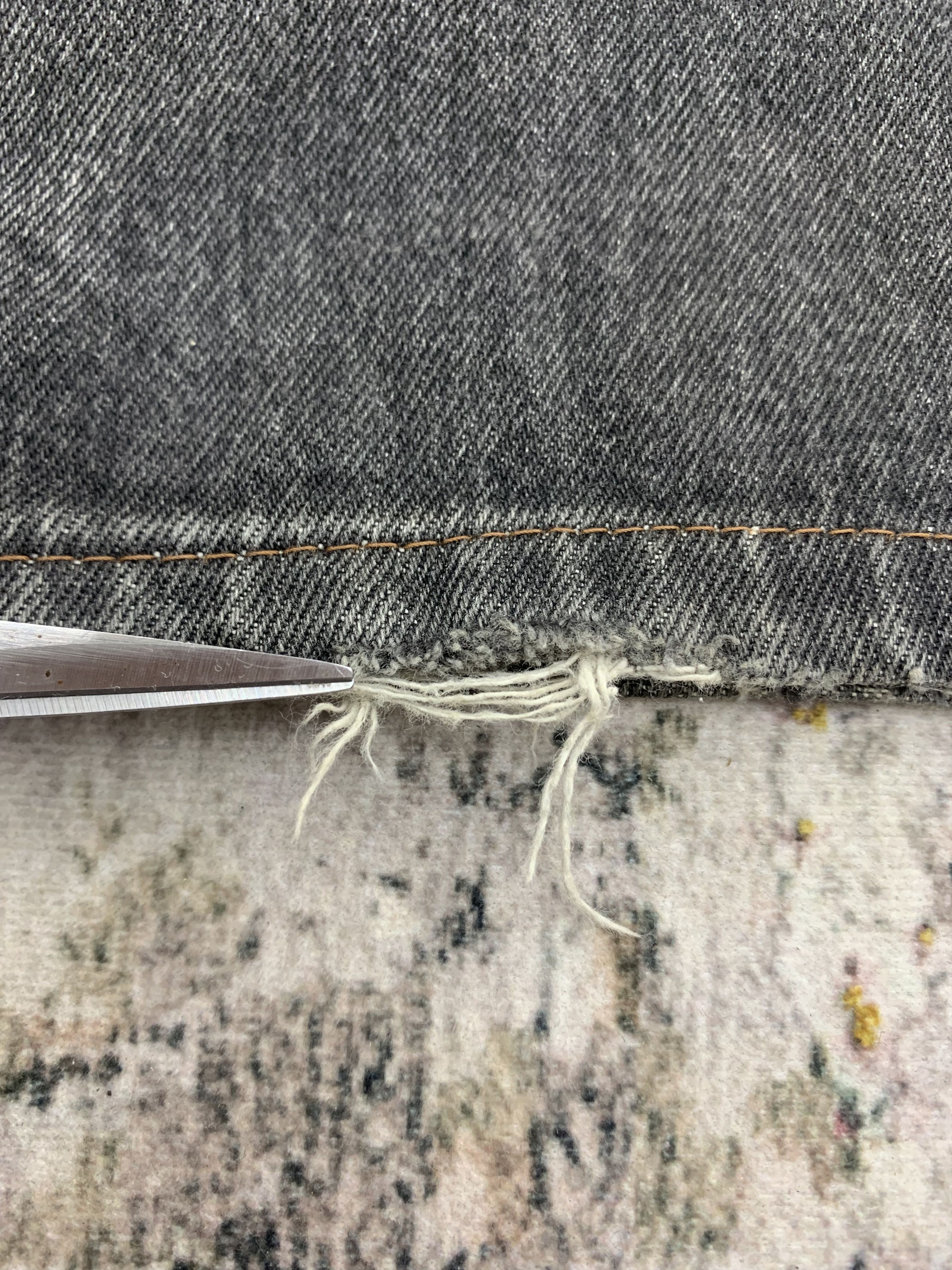 Vintage Vintage Wrangler Denim 35x28.5 Distressed Size US 35 - 10 Thumbnail