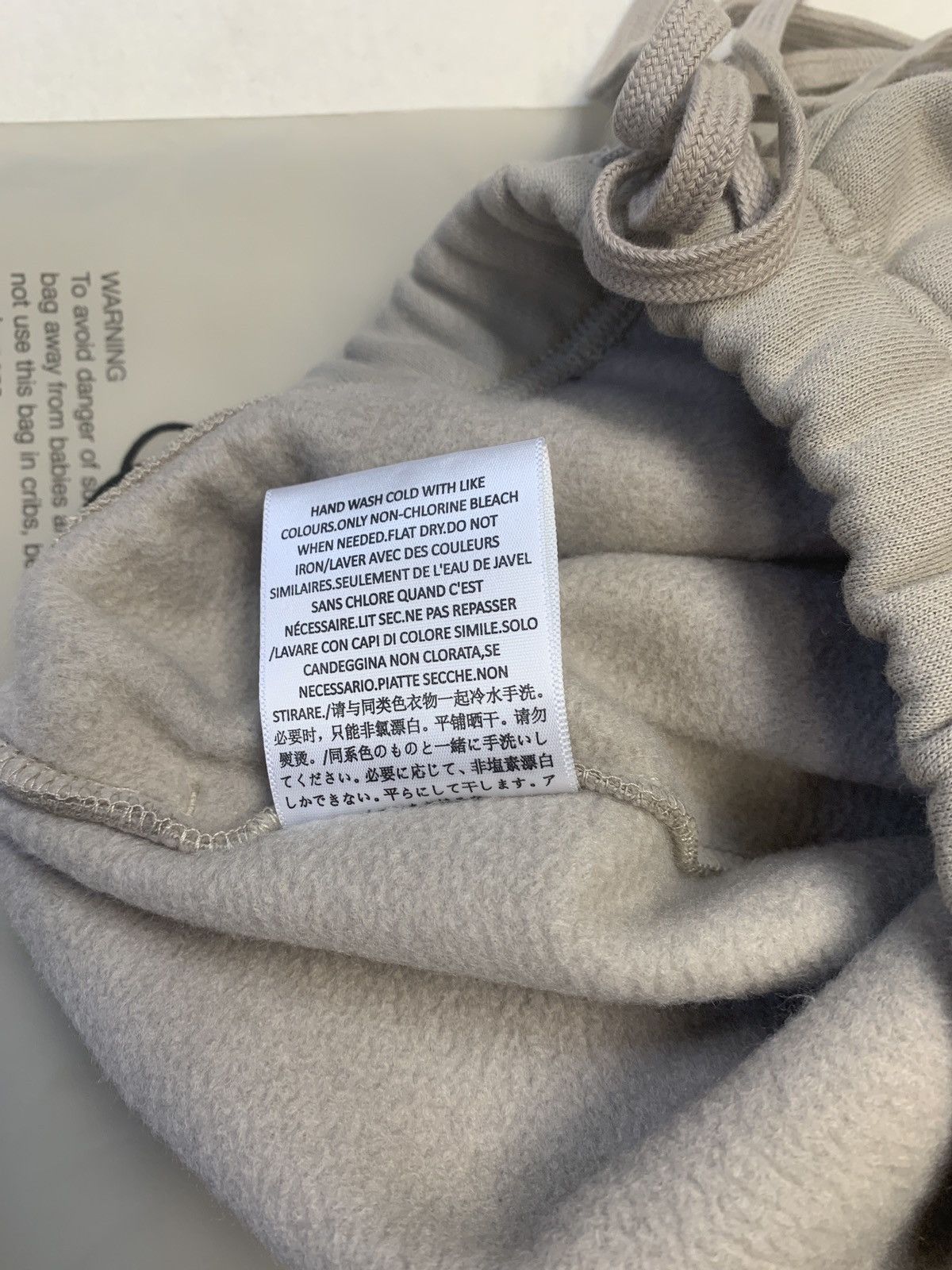 Fear of God Fear of God ESSENTIALS Tan Sweat Shorts Sz (XXS) Size US 28 / EU 44 - 5 Thumbnail