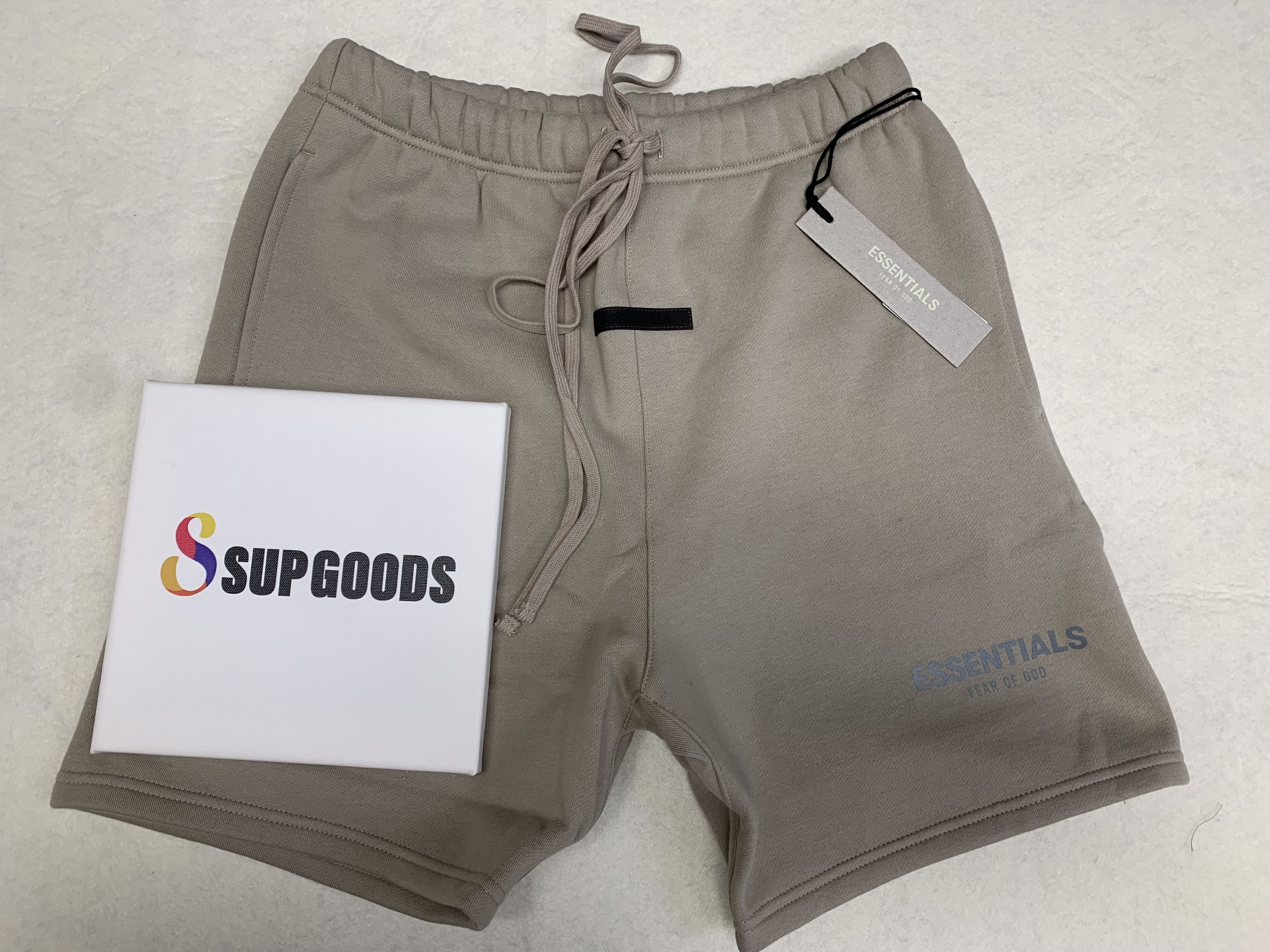 Fear of God Fear of God ESSENTIALS Tan Sweat Shorts Sz (XXS) Size US 28 / EU 44 - 2 Thumbnail