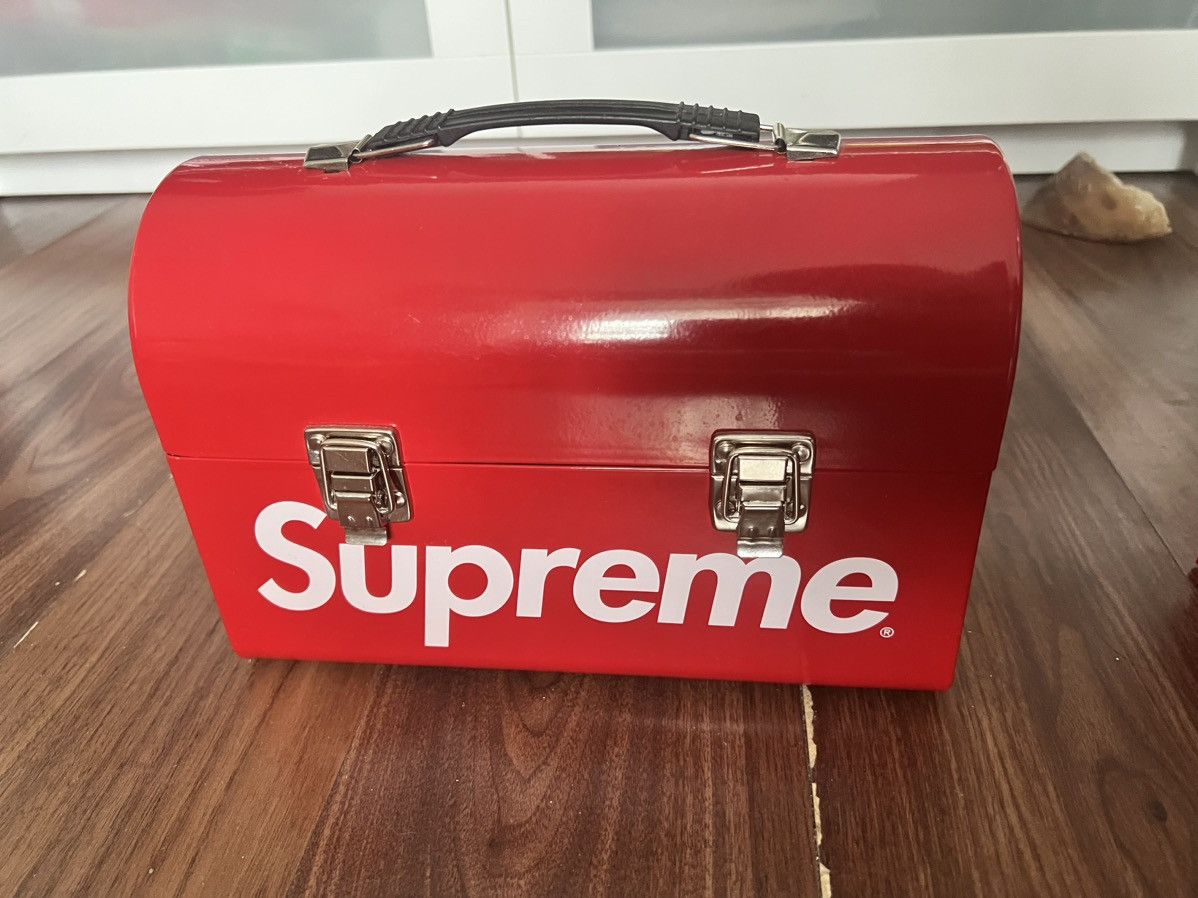 Supreme Supreme Red Metal Lunch Box Size ONE SIZE - 1 Thumbnail
