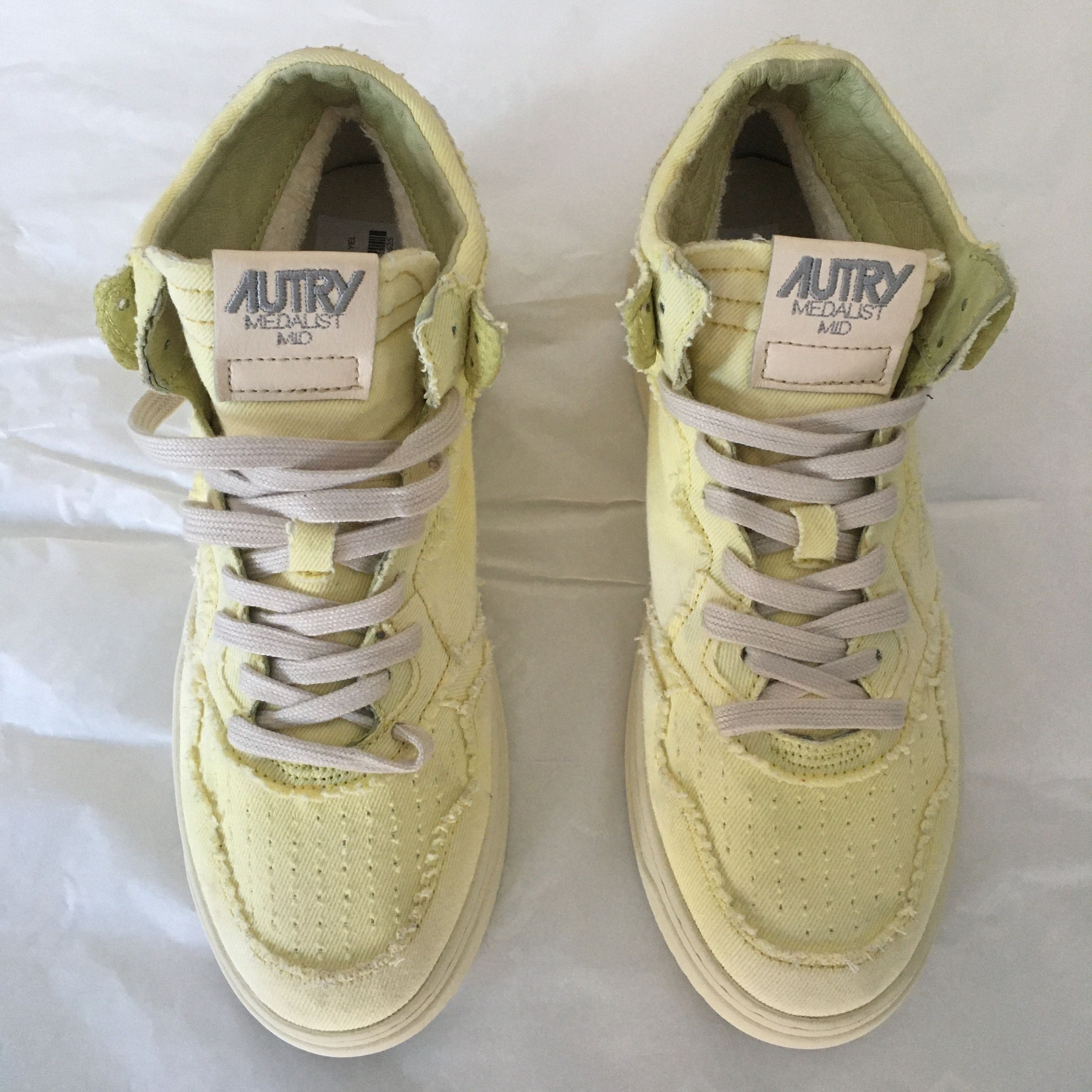 AUTRY MEDALIST MID SNEAKERS IN DENIM UNISEX Size US 9 / EU 42 - 3 Thumbnail