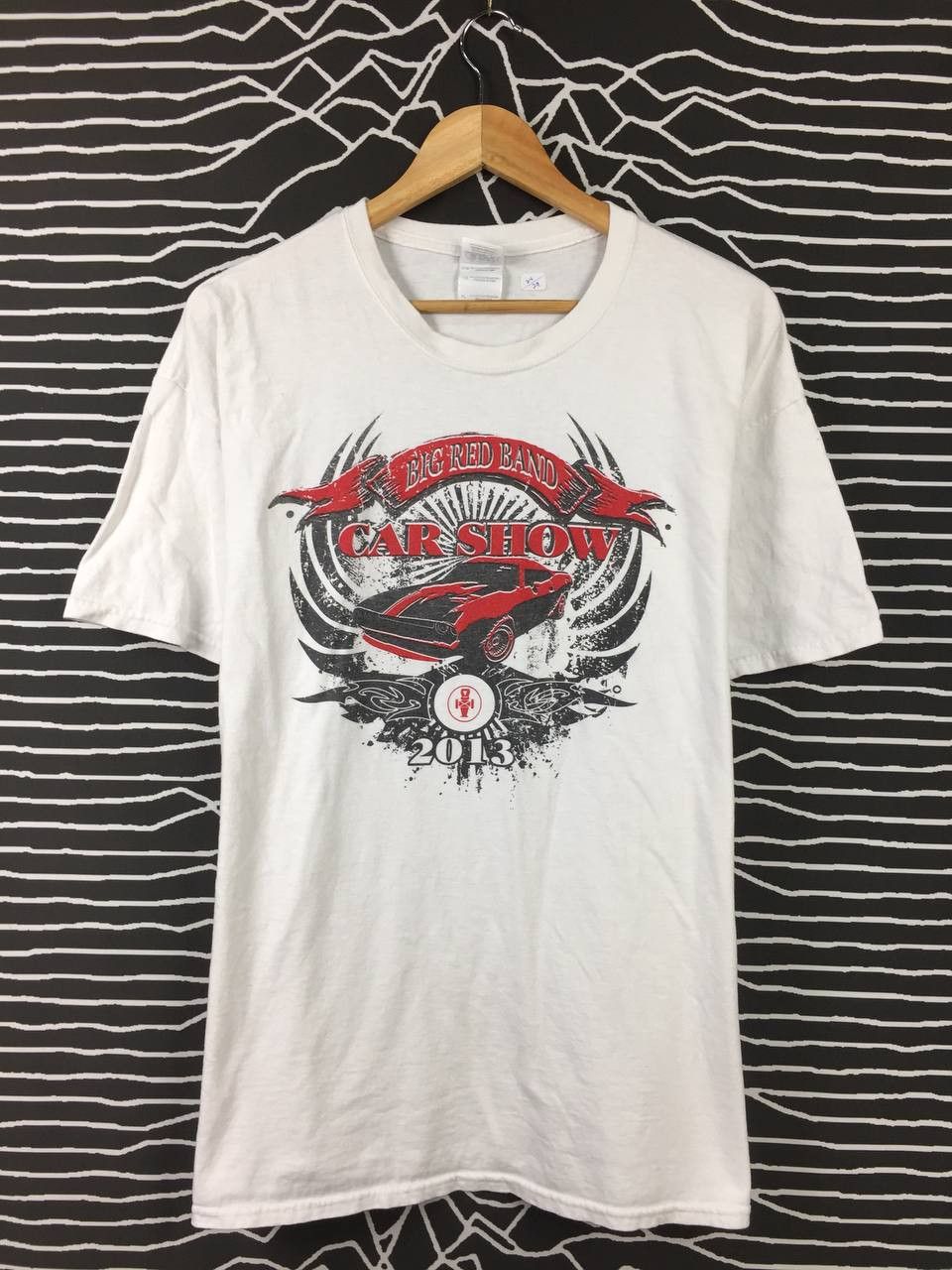 Ford Vtg Big Red Band Car Show Graphic Tees Size US XL / EU 56 / 4 - 1 Thumbnail