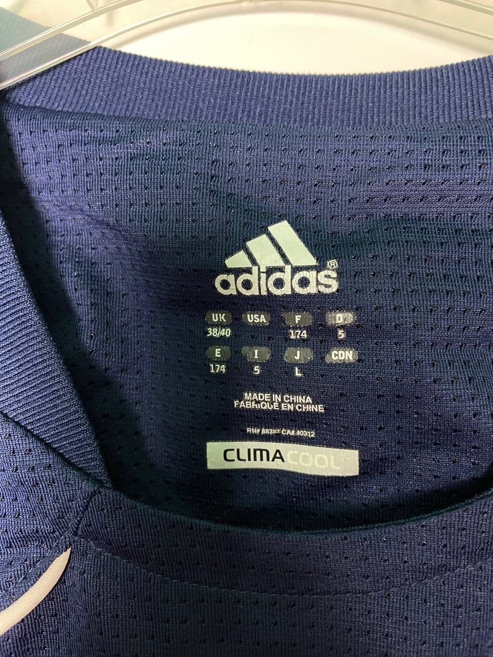 Adidas × Red Bull RED BULL SALZBURG 10/2011 FOOTBALL JERSEY TRAINING ADIDAS M Size US M / EU 48-50 / 2 - 3 Thumbnail