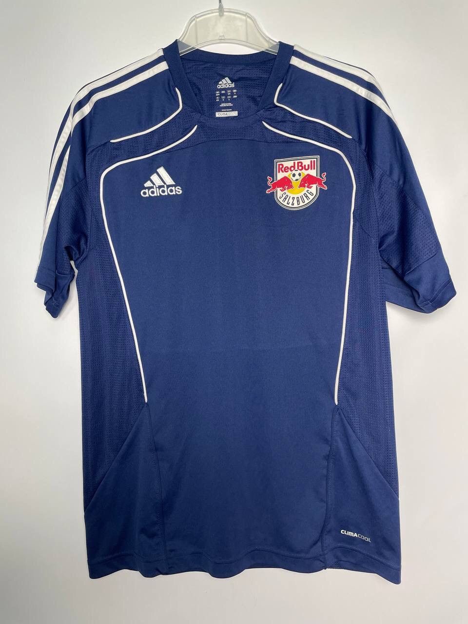 Adidas × Red Bull RED BULL SALZBURG 10/2011 FOOTBALL JERSEY TRAINING ADIDAS M Size US M / EU 48-50 / 2 - 1 Thumbnail