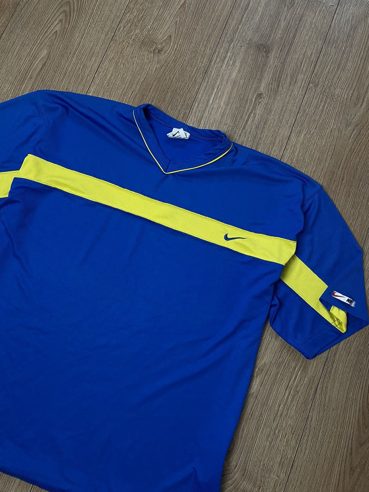 Nike × Vintage Vintage T-Shirt Nike Swoosh Logo Size US L / EU 52-54 / 3 - 2 Thumbnail