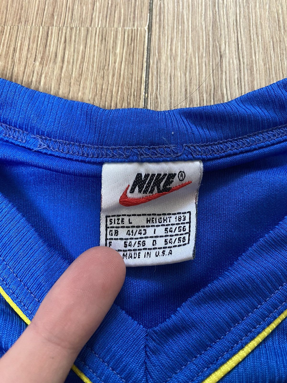 Nike × Vintage Vintage T-Shirt Nike Swoosh Logo Size US L / EU 52-54 / 3 - 4 Thumbnail