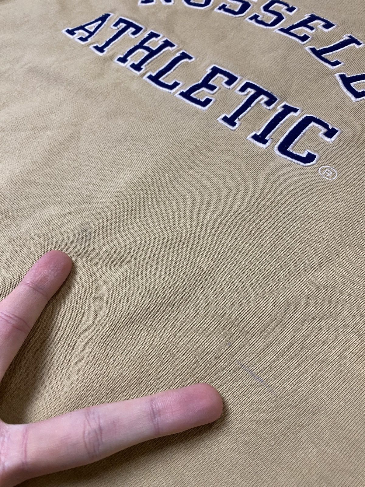 Russell Athletic × Vintage Vintage Russell Athletic Beige Colour Big Logo Size US S / EU 44-46 / 1 - 5 Thumbnail