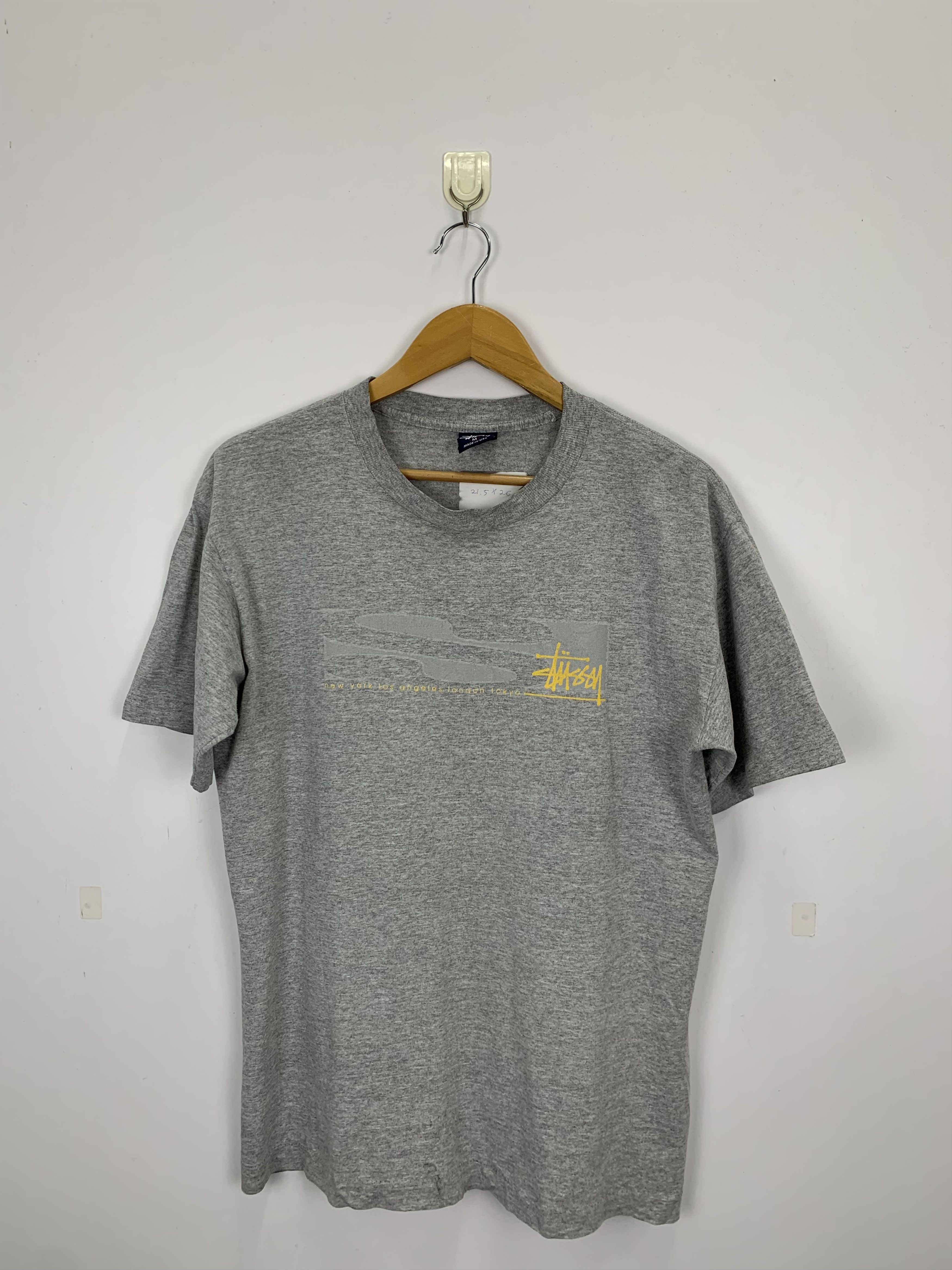 Stussy × Vintage Vintage 90s Stussy Small Signature T Shirt TA0200 Size US M / EU 48-50 / 2 - 1 Thumbnail