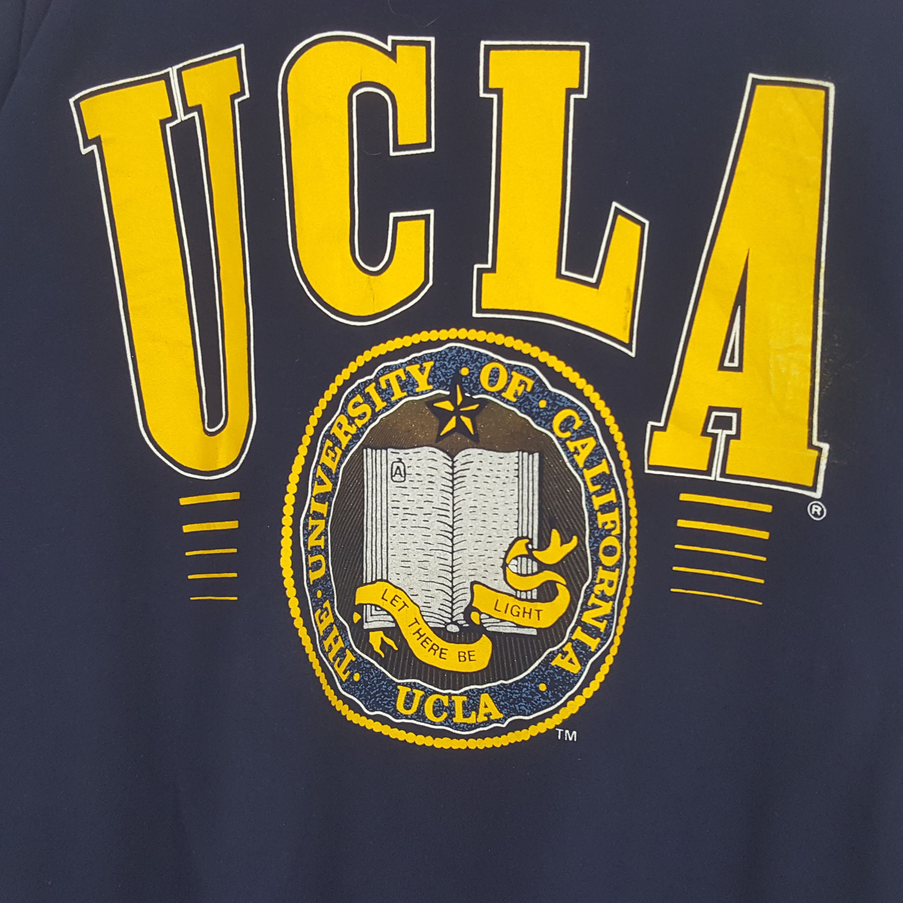 Vintage Vintage UCLA The University Of California Tshirt Size US XXL / EU 58 / 5 - 2 Thumbnail
