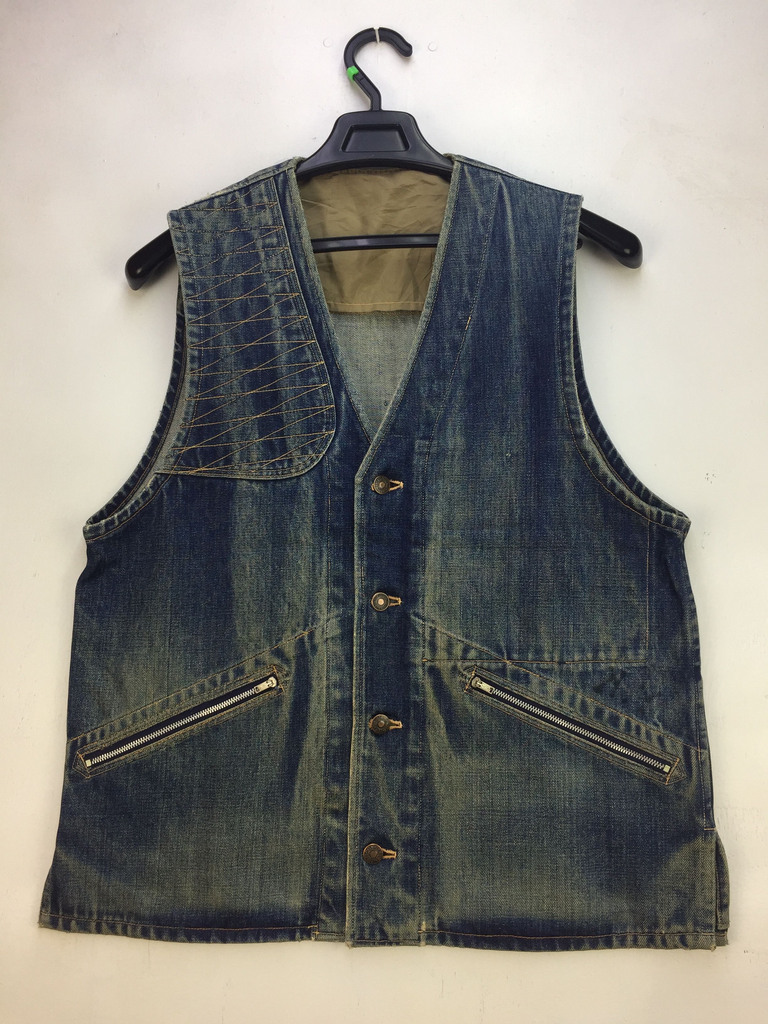 Japanese Brand VTG DISTRESSED DENIM VEST Size US L / EU 52-54 / 3 - 1 Thumbnail