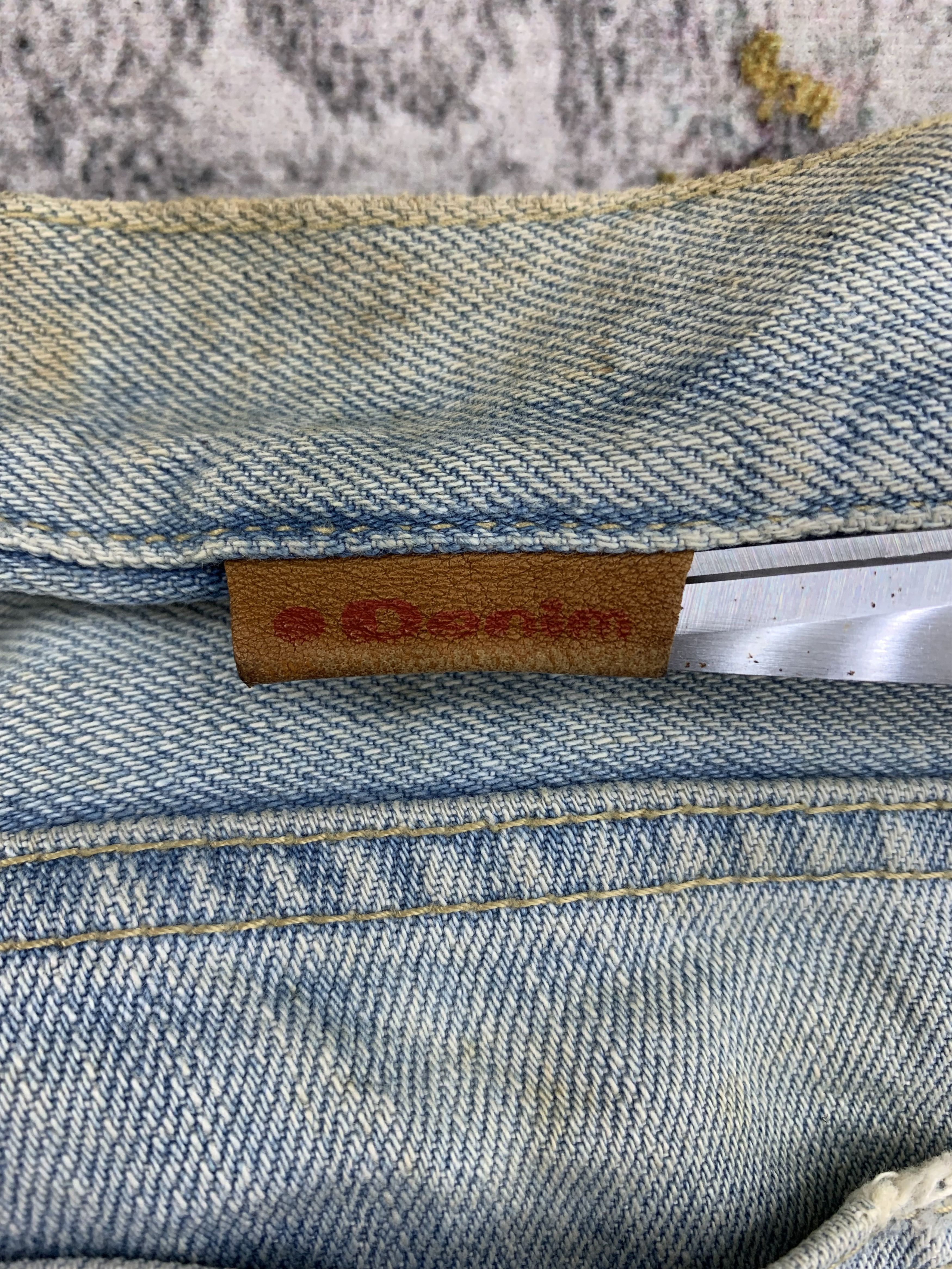 Japanese Brand Vintage Light Blue Denim Jeans 34x31 Distressed Dirty Faded Size US 34 / EU 50 - 10 Thumbnail