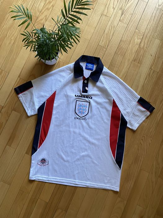 Vintage England Umbro vintage 90s T Shirt soccer football L big