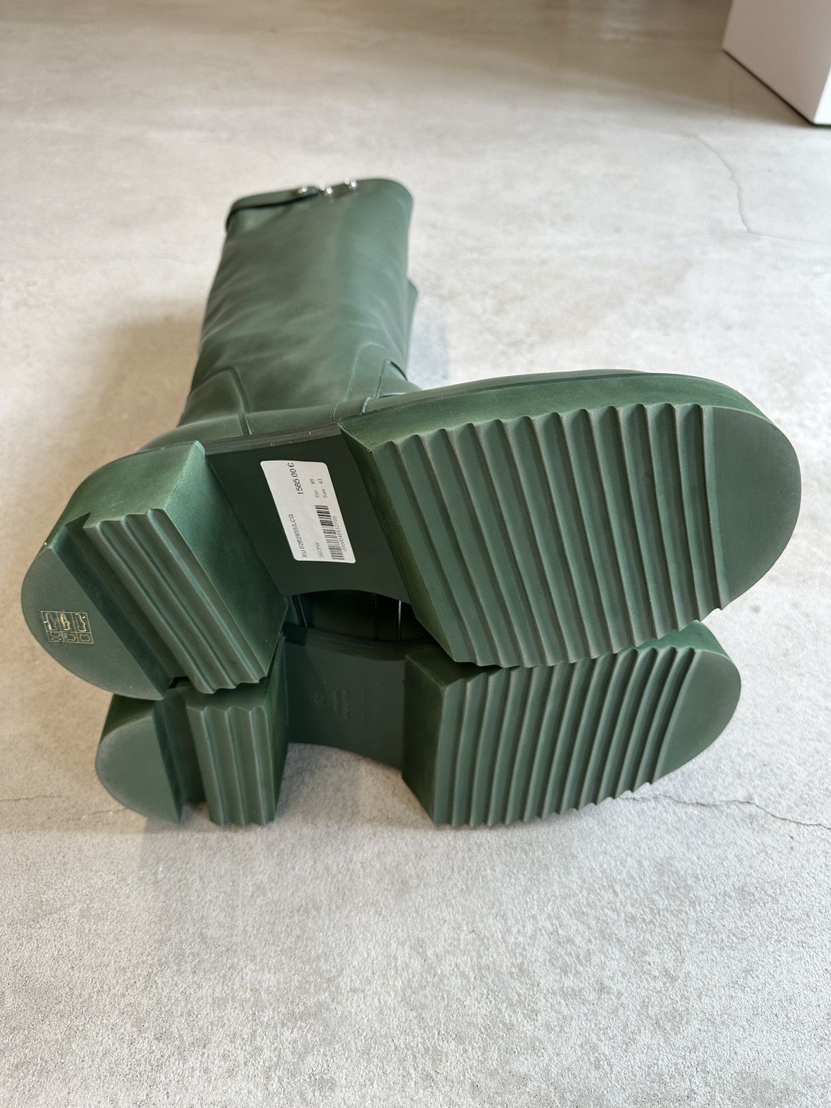 Rick Owens NEED GONE: Rick Owens Pull On Bogun Boots Green Rick Owens NEED GONE: Rick Owens Pull On Bogun Boots Green