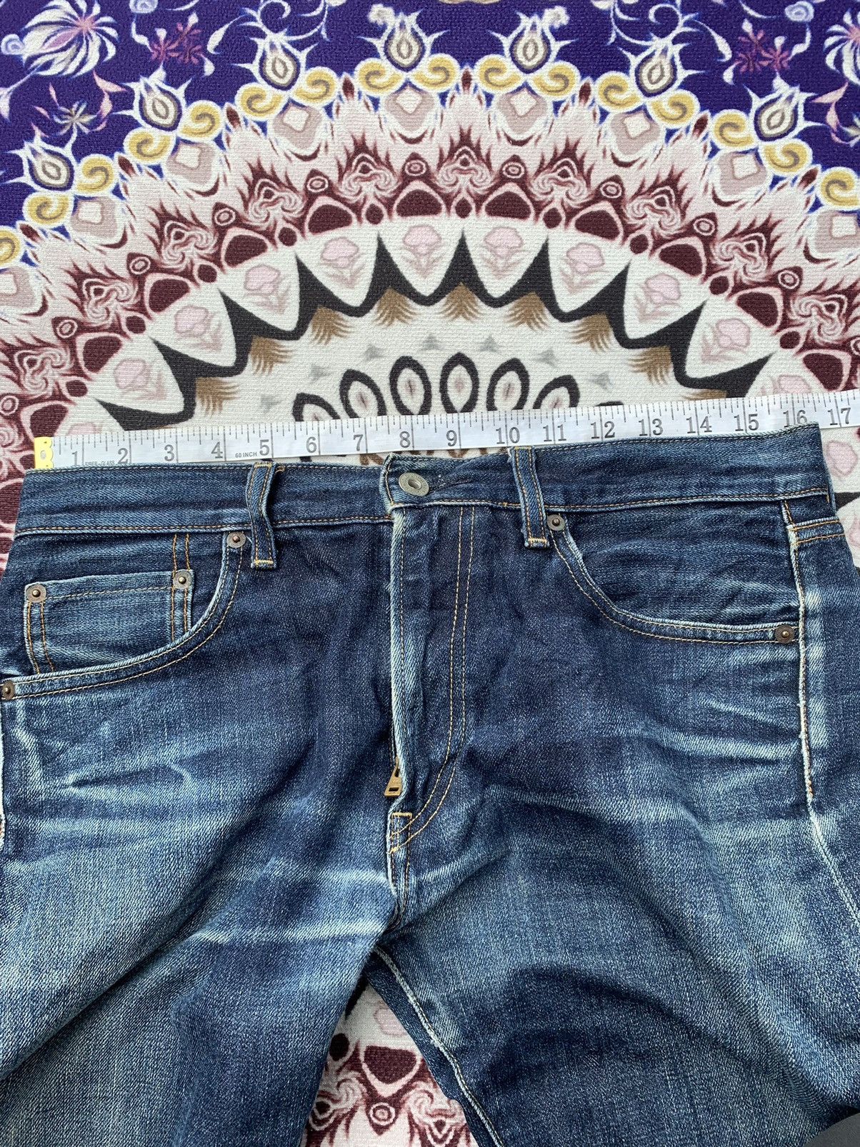 Uniqlo Uniqlo Jeans Size US 34 / EU 50 - 13 Thumbnail