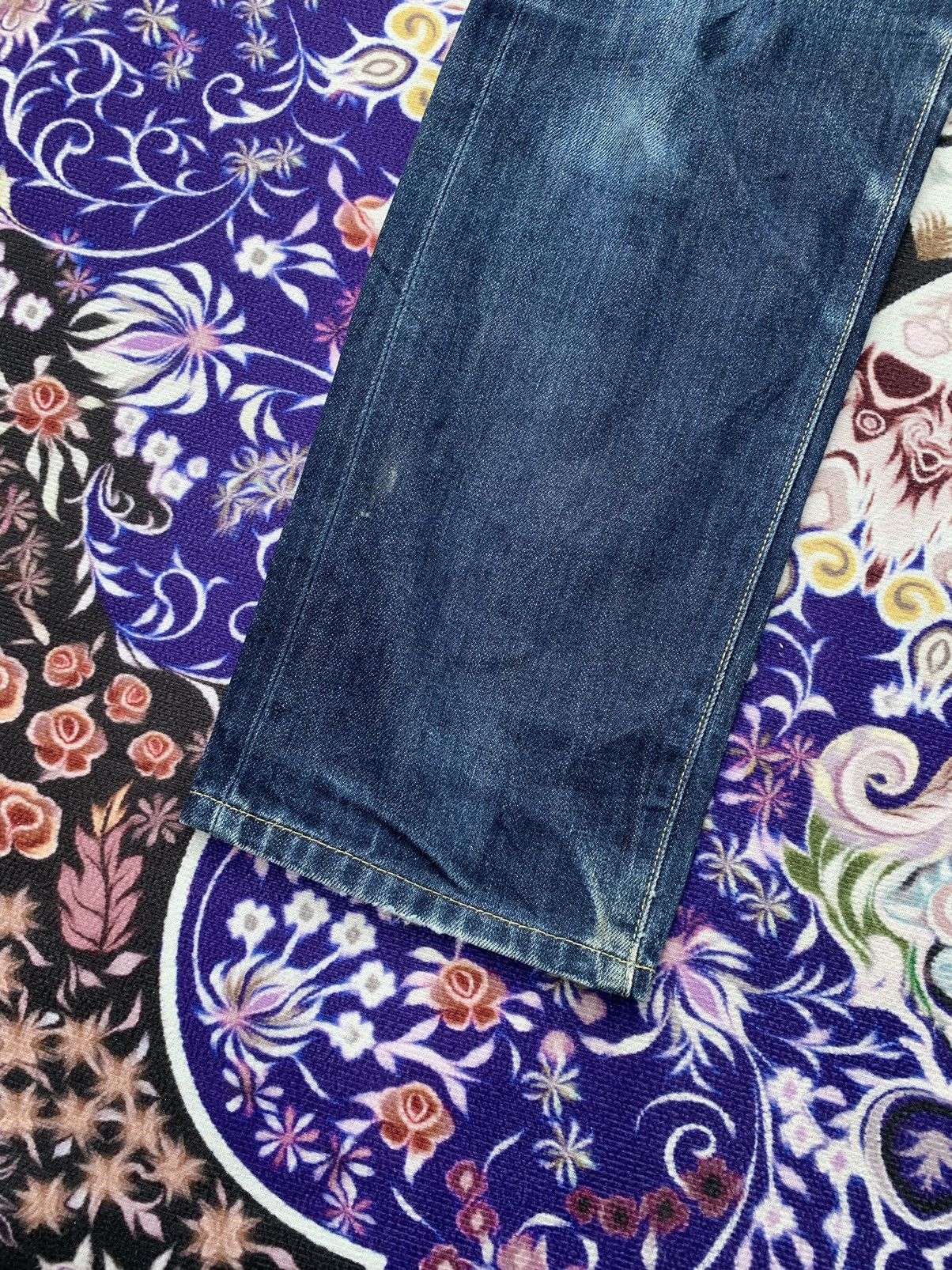 Uniqlo Uniqlo Jeans Size US 34 / EU 50 - 3 Thumbnail