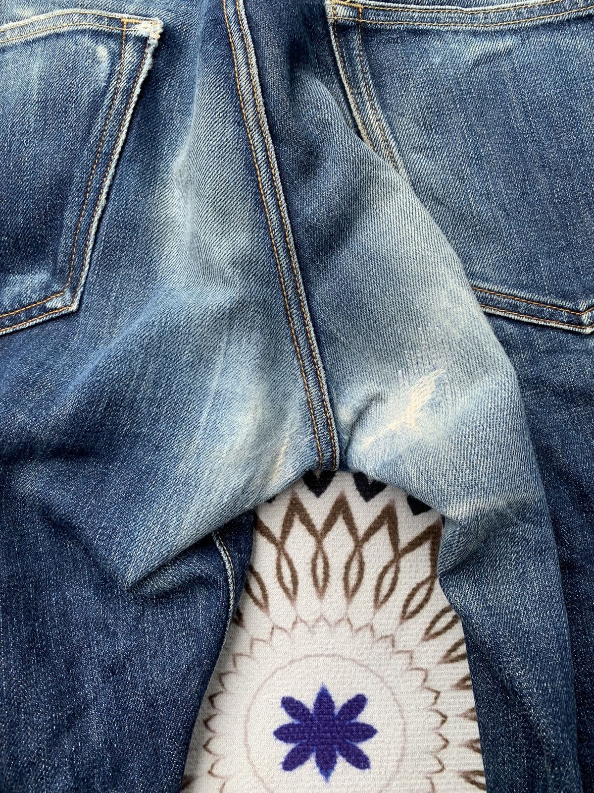 Uniqlo Uniqlo Jeans Size US 34 / EU 50 - 10 Thumbnail
