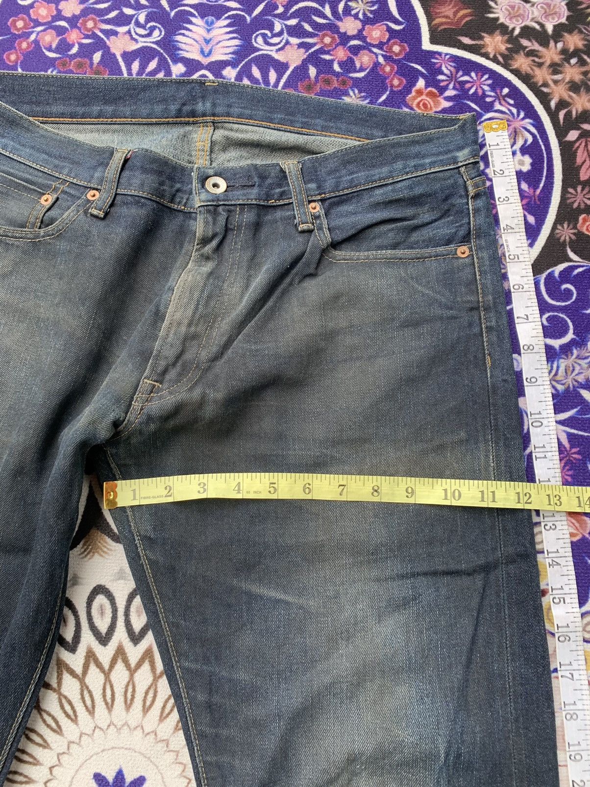 Uniqlo Uniqlo Faded Distresed Denim Size US 37 - 13 Thumbnail