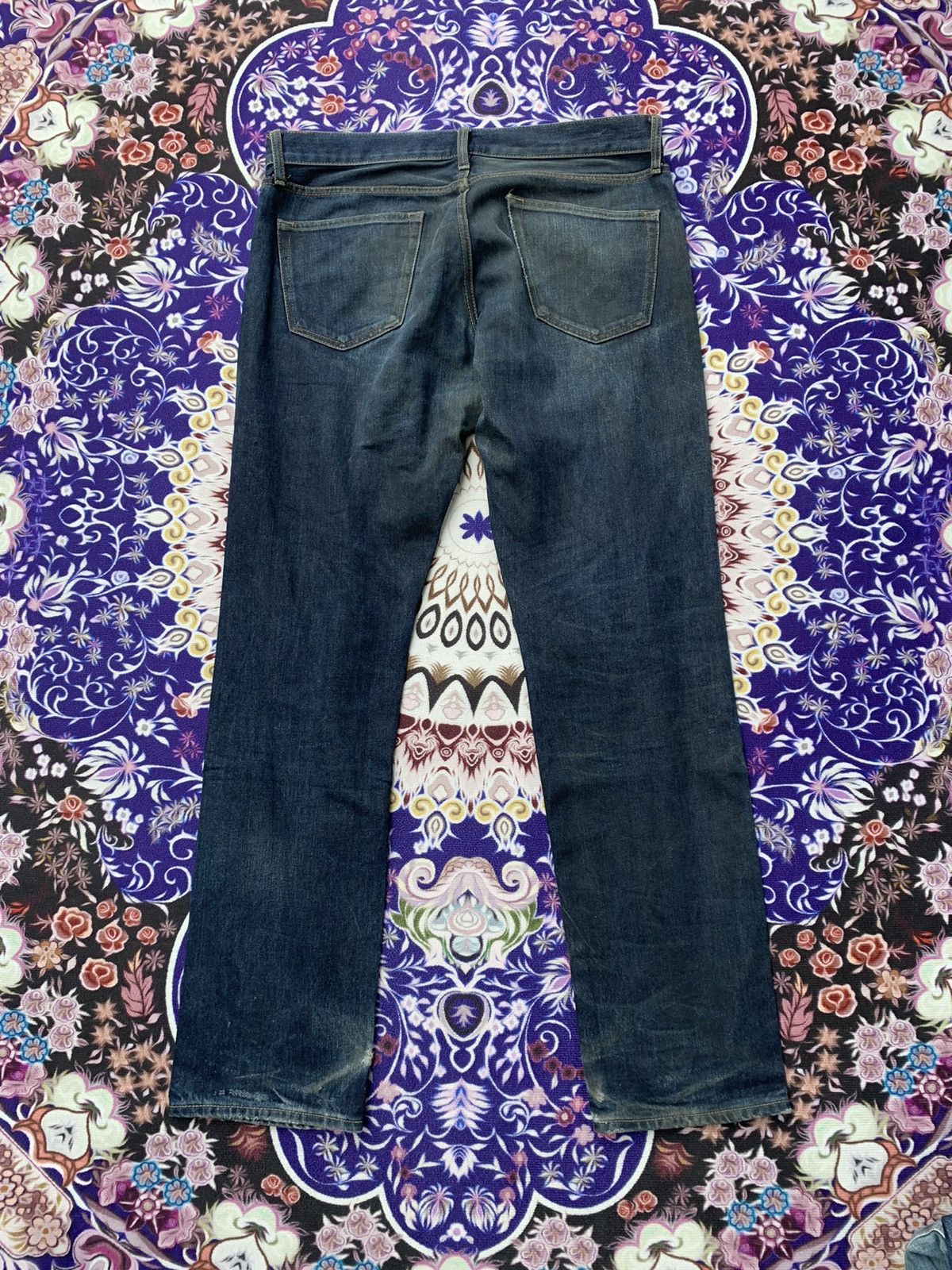 Uniqlo Uniqlo Faded Distresed Denim Size US 37 - 8 Thumbnail