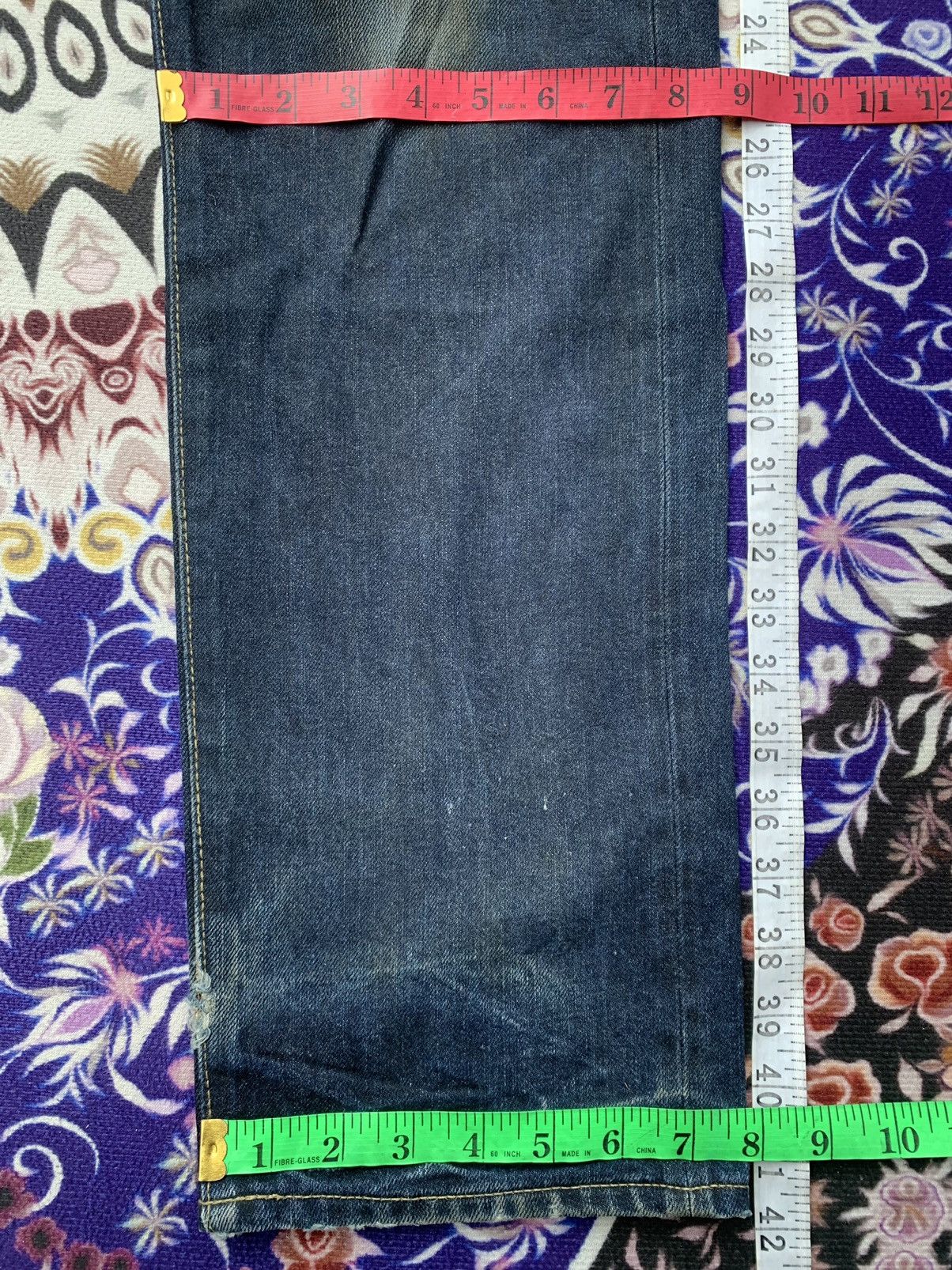 Uniqlo Uniqlo Faded Distresed Denim Size US 37 - 12 Thumbnail