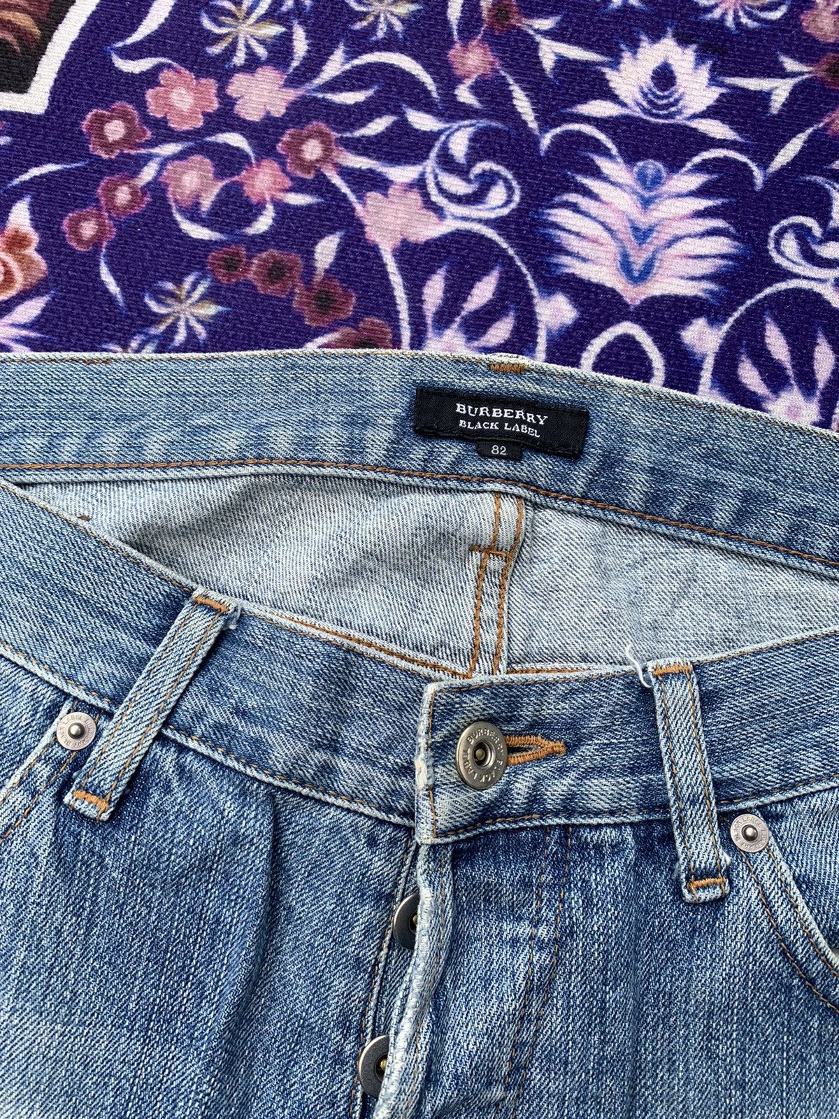 Burberry Vintage Burberry Black Label Distressed Denim Size US 35 - 3 Thumbnail