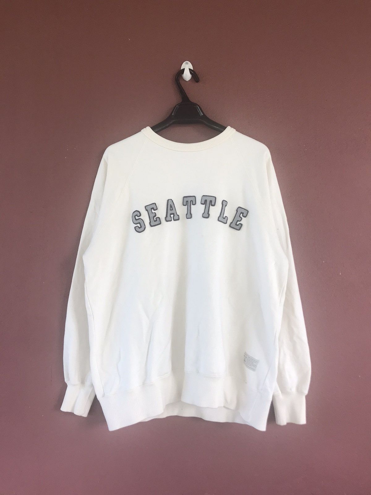 Other Seattle major league baseball sweatshirt size L Size US L / EU 52-54 / 3 - 1 Thumbnail