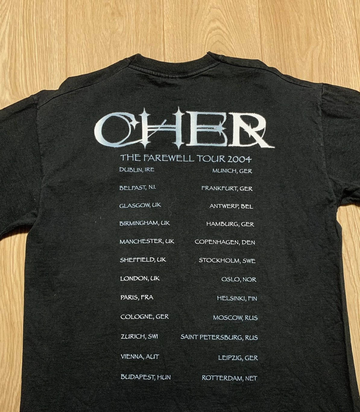 Vintage Vintage Cher 2004 The Farewell Tour T-Shirt Size US M / EU 48-50 / 2 - 8 Thumbnail