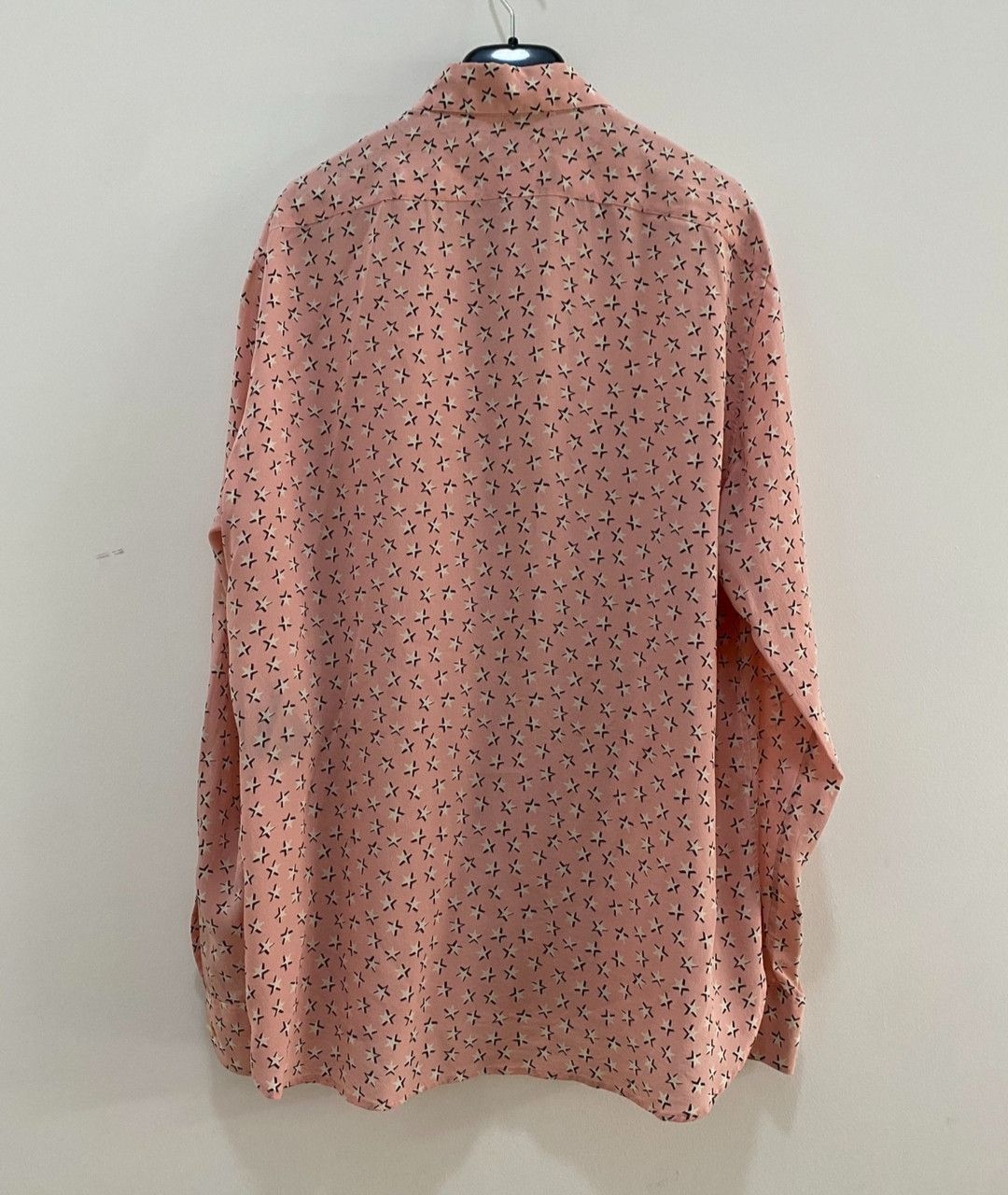 Saint Laurent Paris Saint Laurent Mulberry silk pink star shirt Size US L / EU 52-54 / 3 - 4 Thumbnail