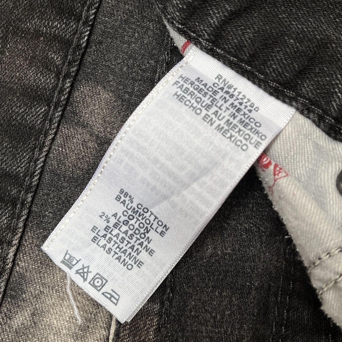 True Religion × Vintage Seditionaries True Religion Ripped Denim Acid Wash Straight Size US 31 - 8 Thumbnail