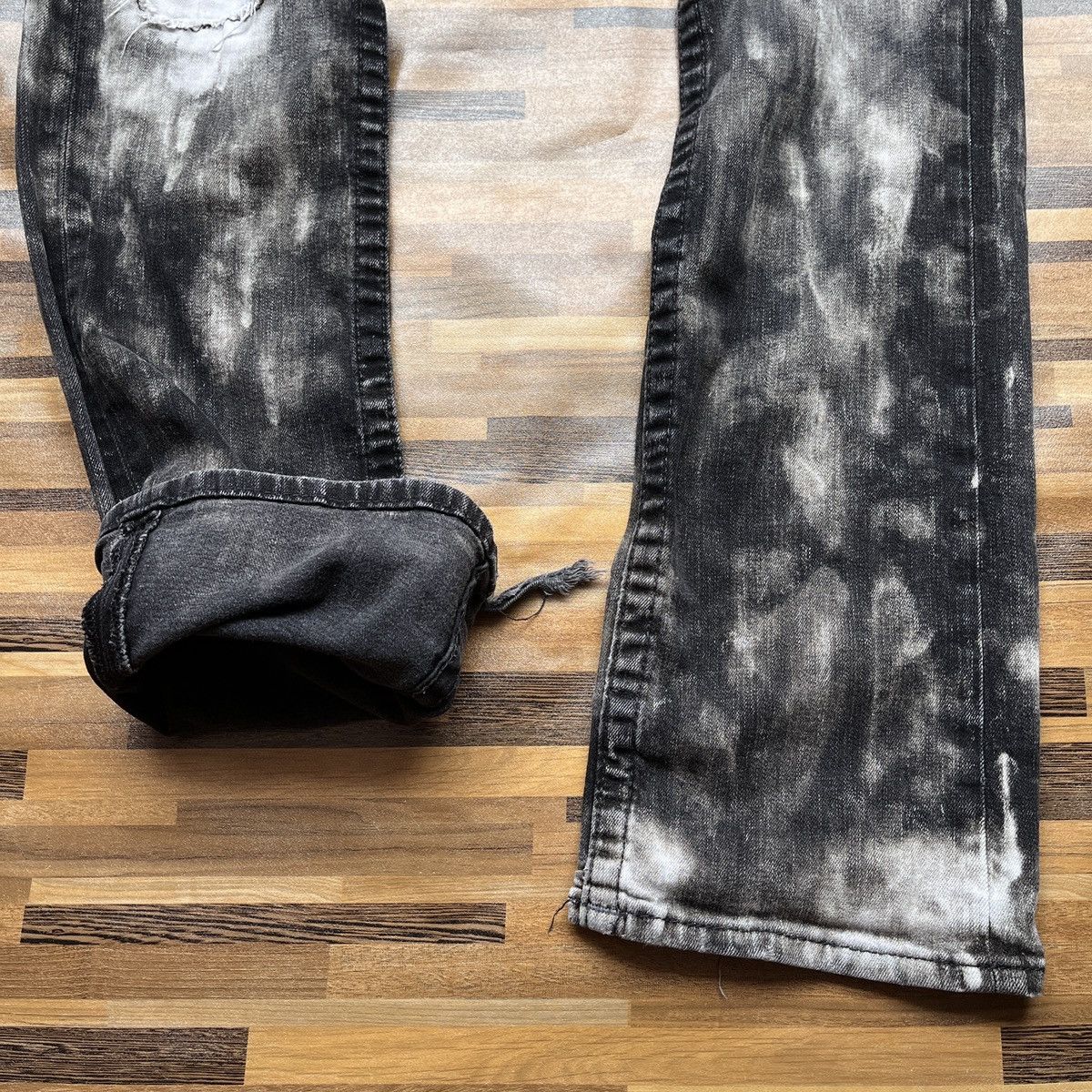 True Religion × Vintage Seditionaries True Religion Ripped Denim Acid Wash Straight Size US 31 - 14 Thumbnail