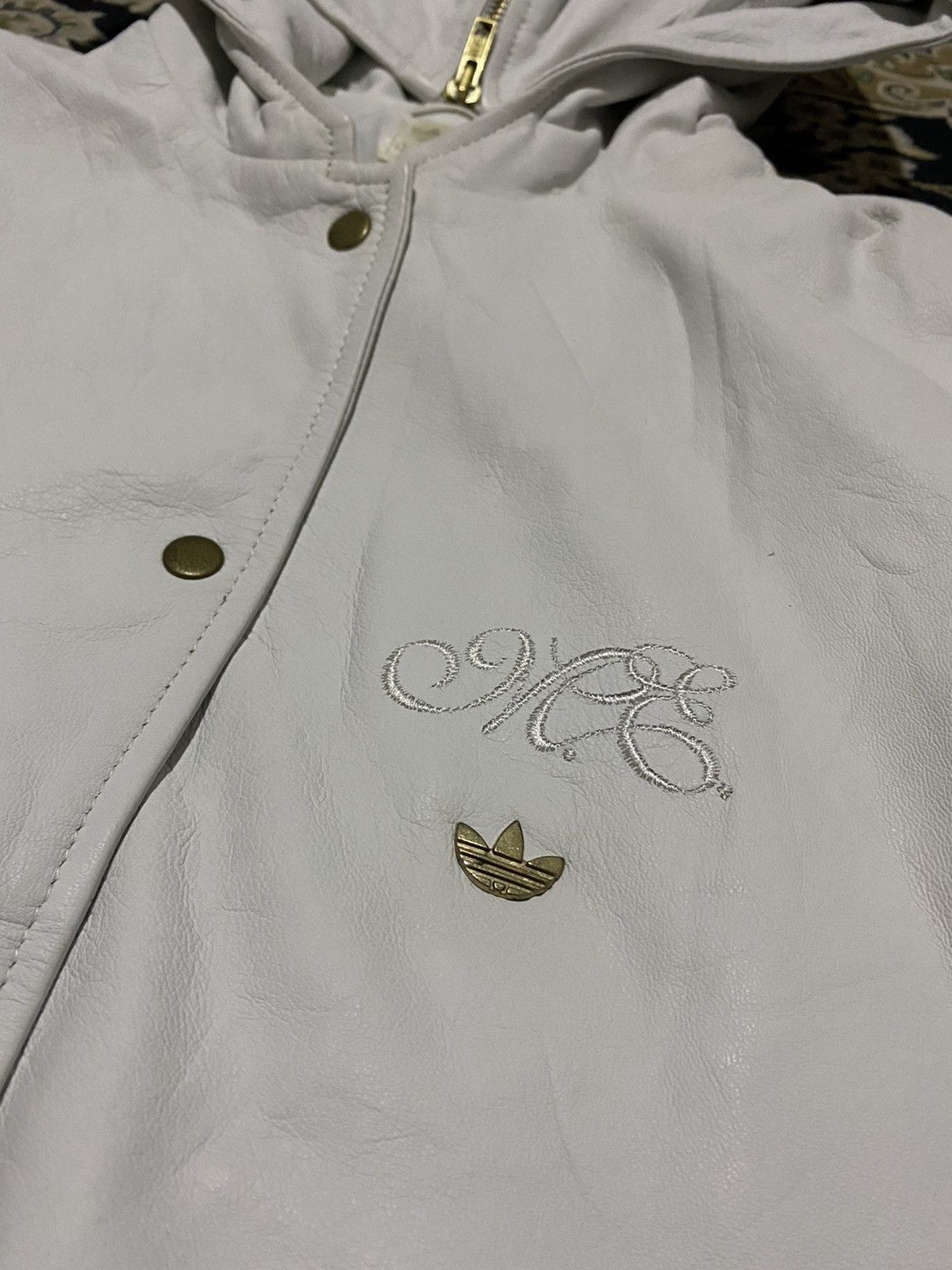 Adidas × Vintage Vtg 🇯🇵 Adidas Art Embroidery Small Logo Leather Jacket Size US S / EU 44-46 / 1 - 4 Thumbnail